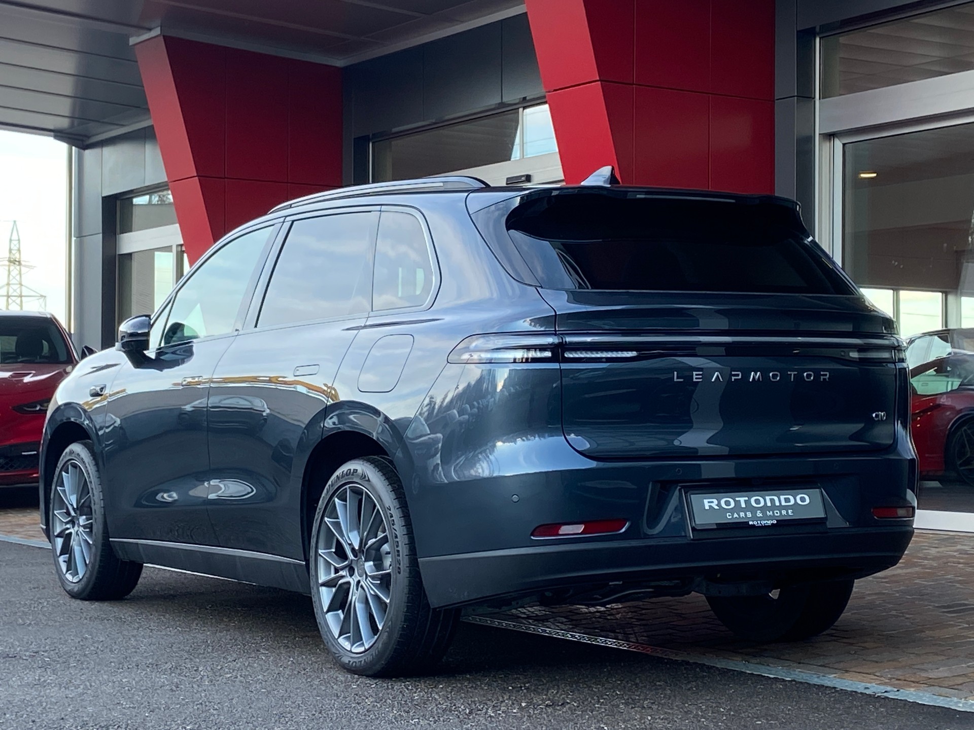 LEAPMOTOR C10 REEV Hybrid Design-image-19