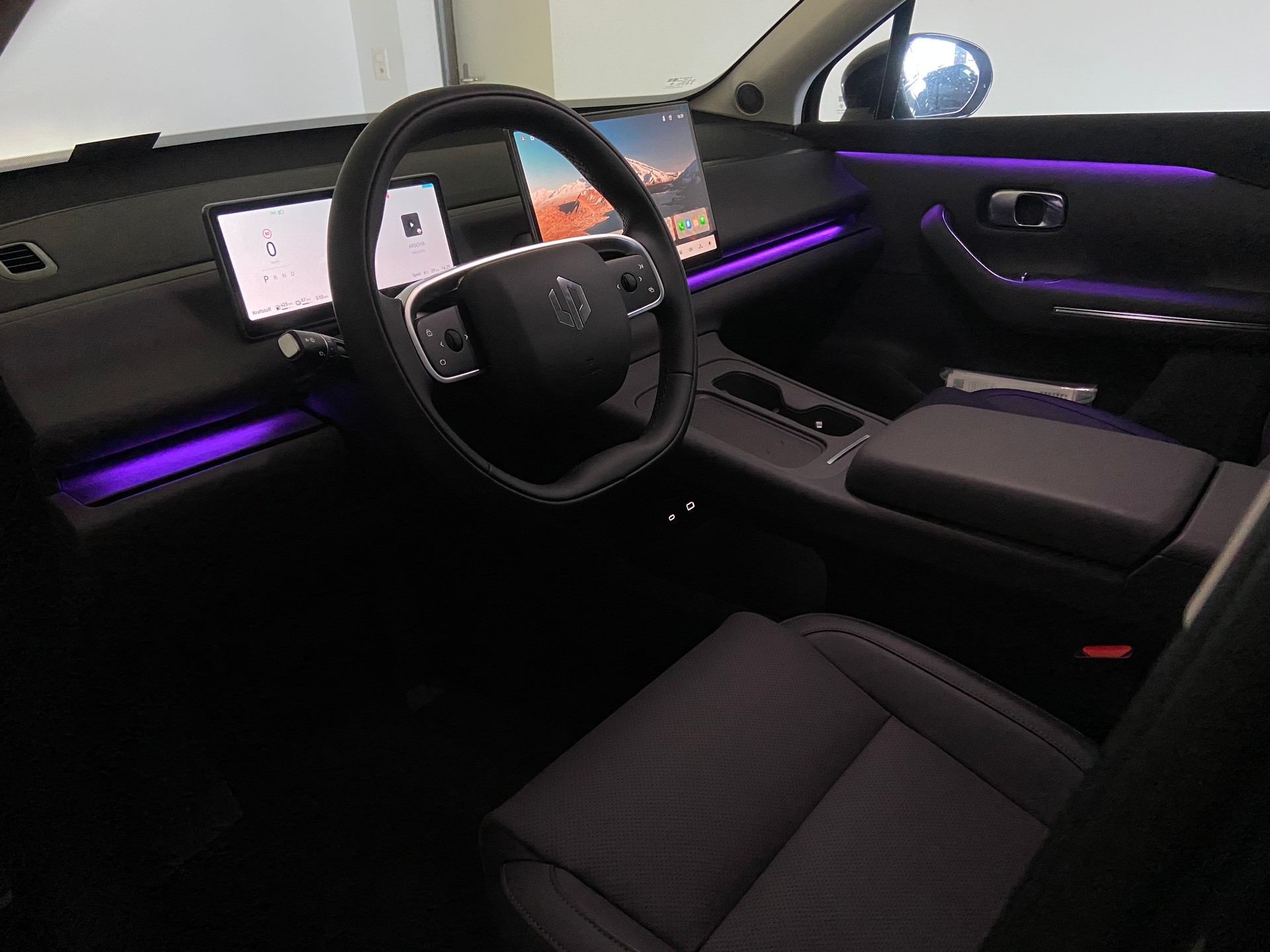 LEAPMOTOR C10 REEV Hybrid Design-image-7