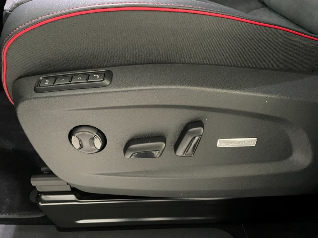 VW ID.Buzz LWB GTX 4 Motion-image-12