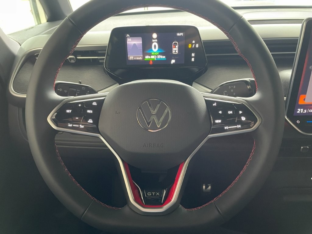 VW ID.Buzz LWB GTX 4 Motion-image-16