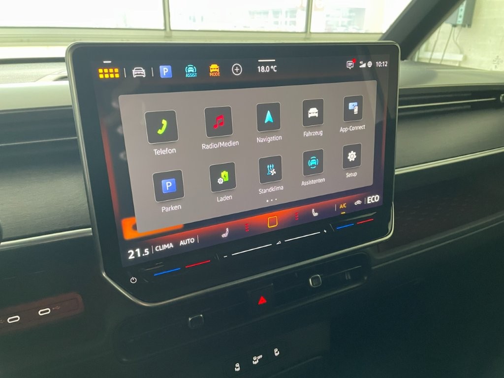 VW ID.Buzz LWB GTX 4 Motion-image-15