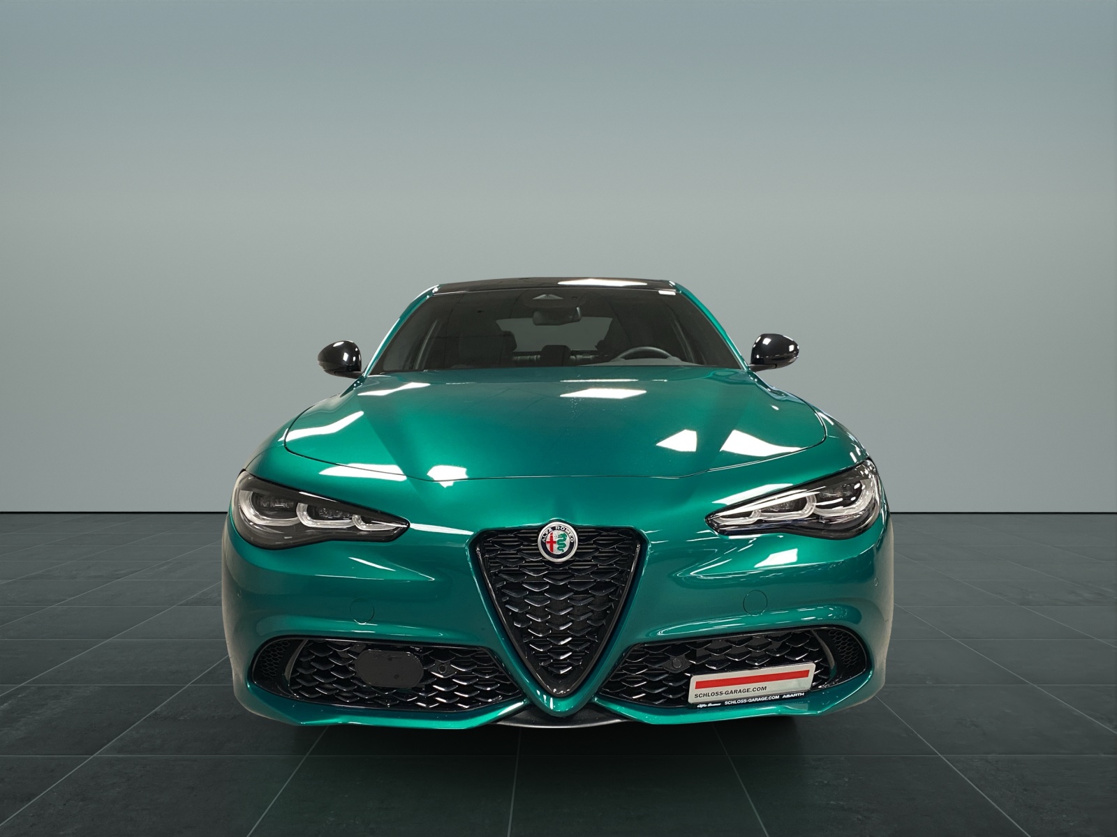 ALFA ROMEO Giulia 2.0 Q4 280 Veloce P-showroom-element-1