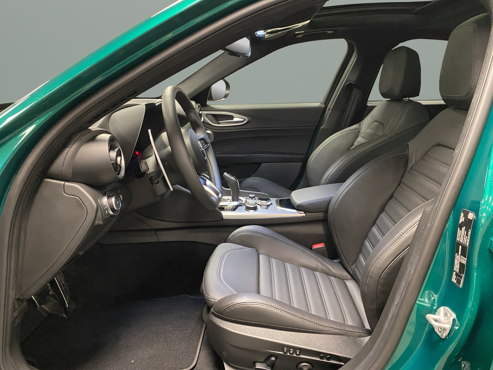 ALFA ROMEO Giulia 2.0 Q4 280 Veloce P-image-10