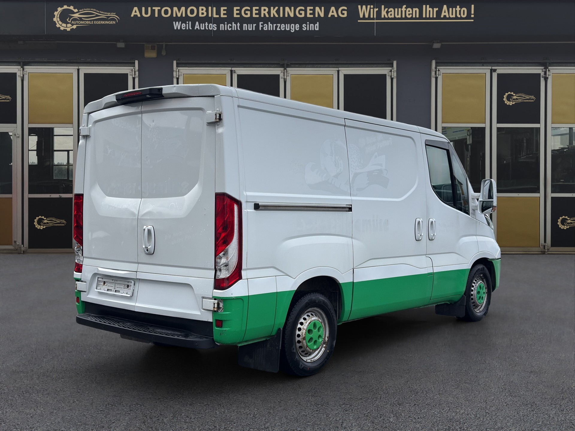 IVECO 35 S 13 V Automat mit Standheizung!-image-4
