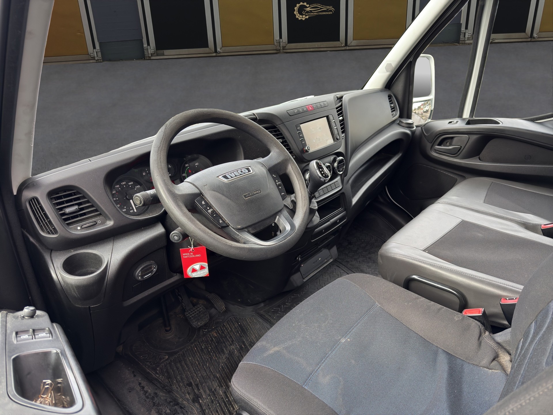 IVECO 35 S 13 V Automat mit Standheizung!-image-8