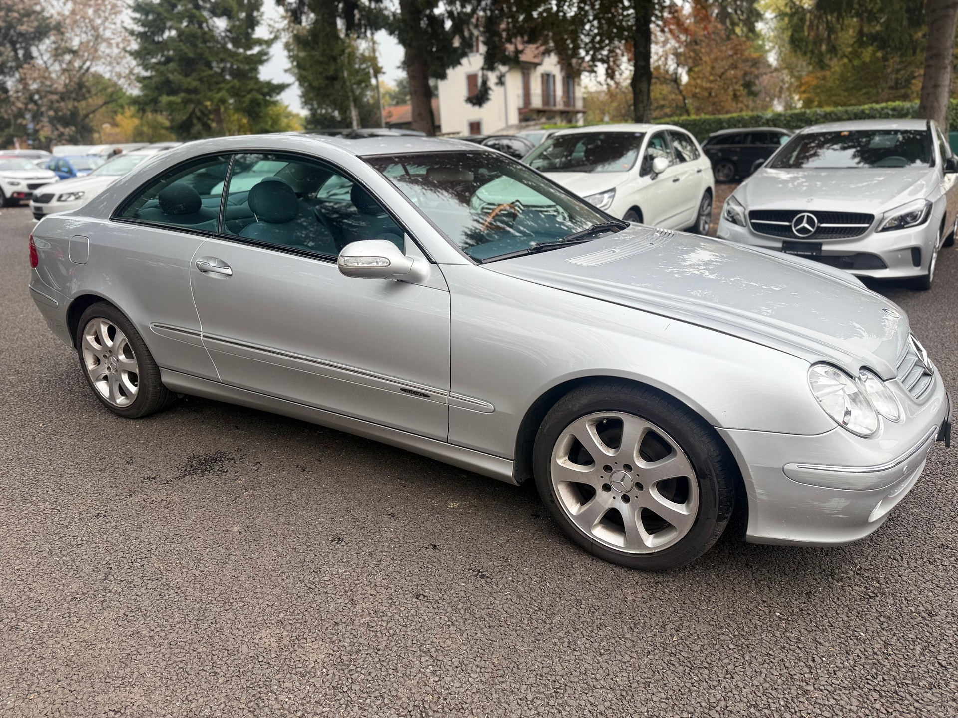 MERCEDES-BENZ CLK 240 Elégance-image-5