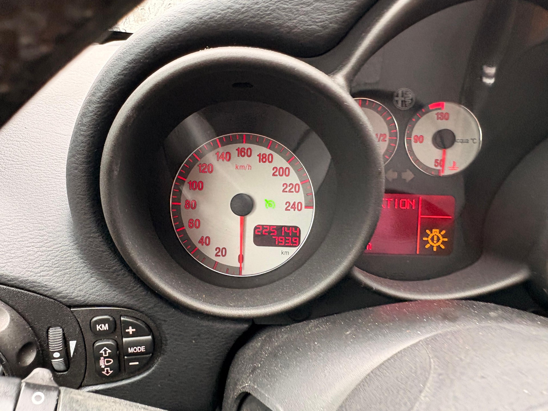 ALFA ROMEO GT 1.9 JTD Progression-image-9