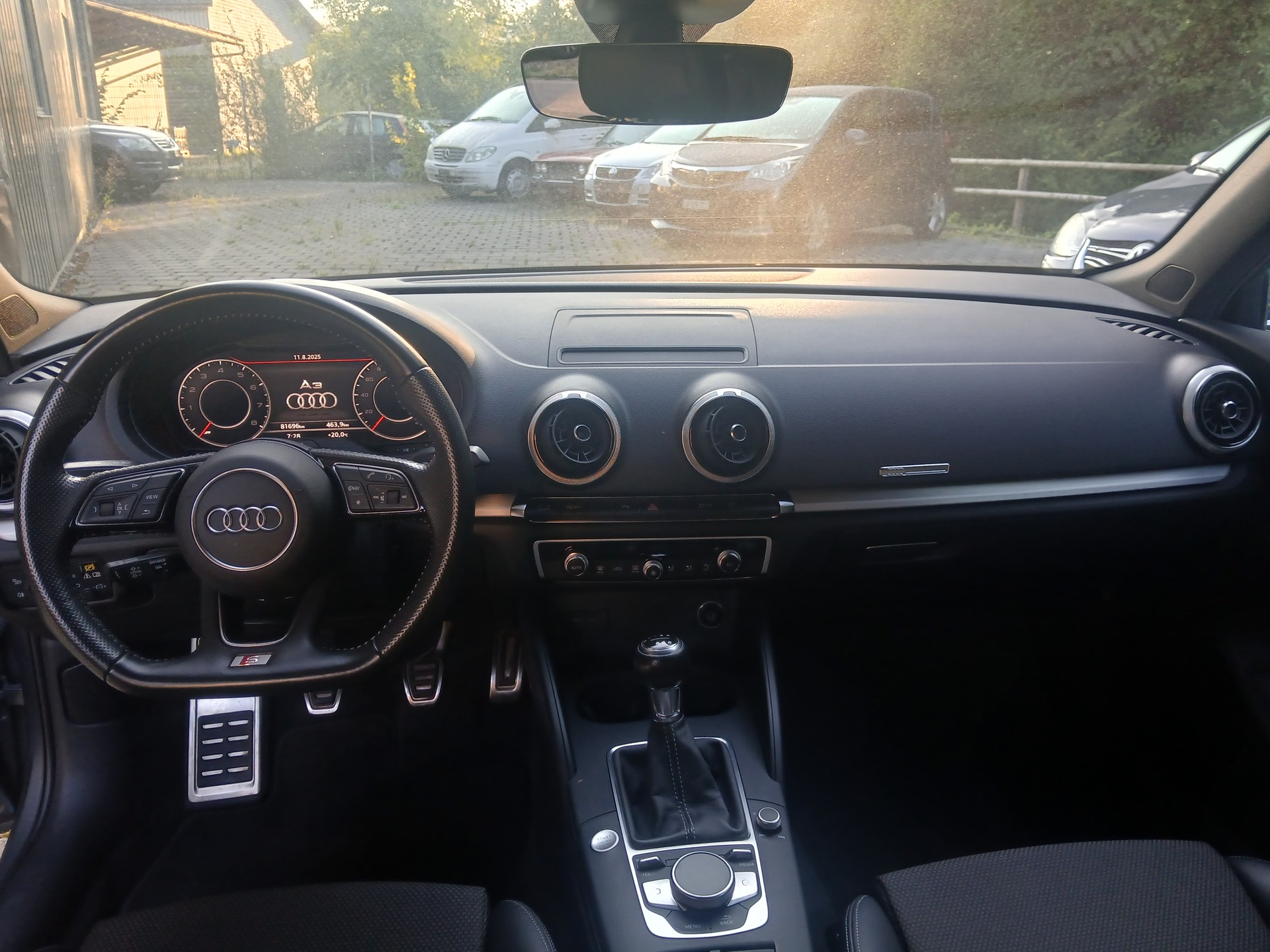 AUDI A3 Sportback 1.5 TFSI Sport-image-9