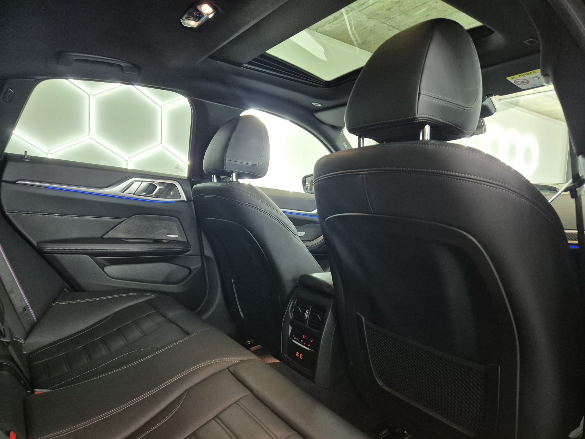 BMW M440i xDrive 48V Gran Coupé M Sport PRO Steptronic-image-18