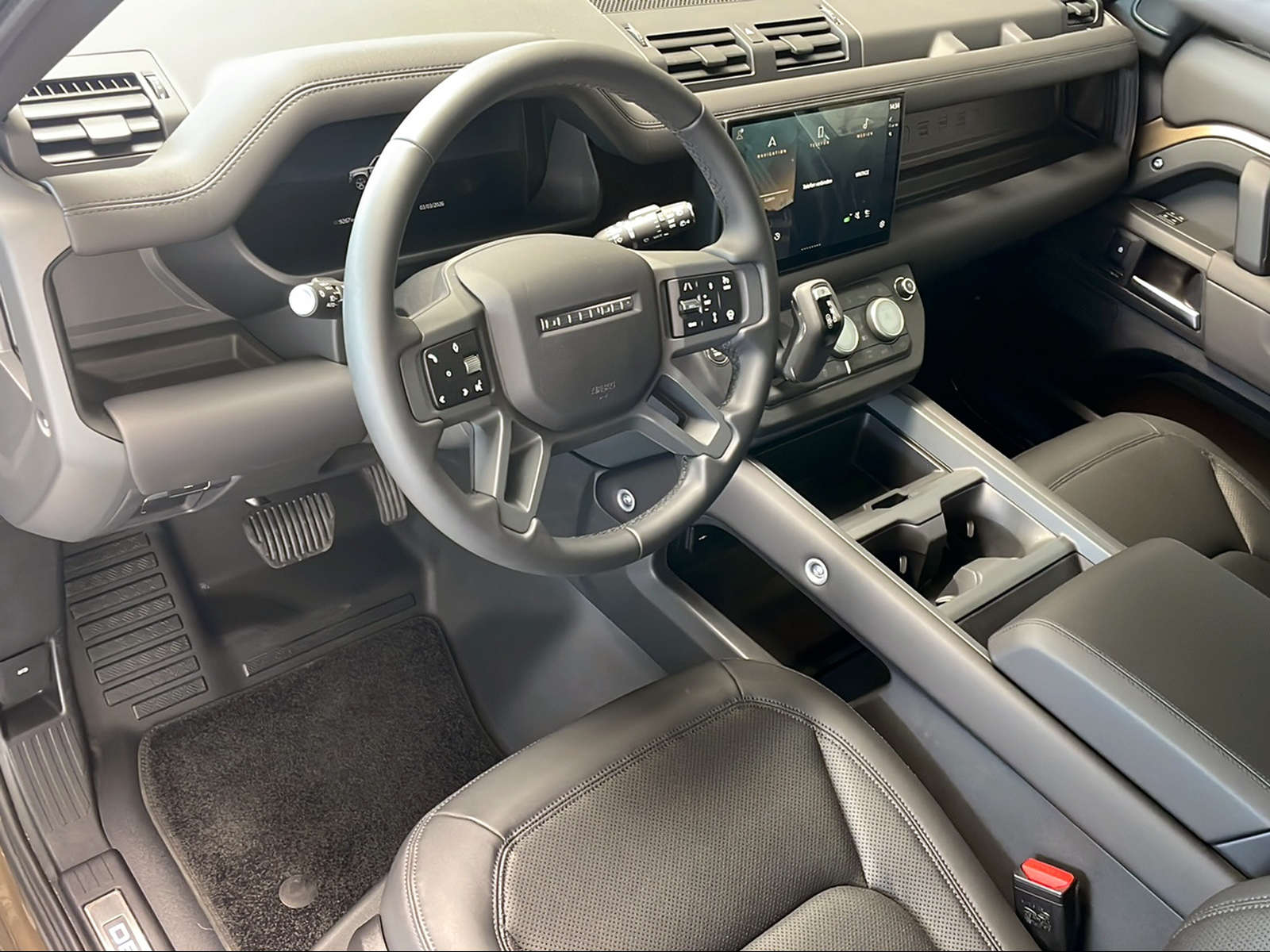 LAND ROVER Defender 110 3.0 D I6 250 X-Dynamic SE-image-4