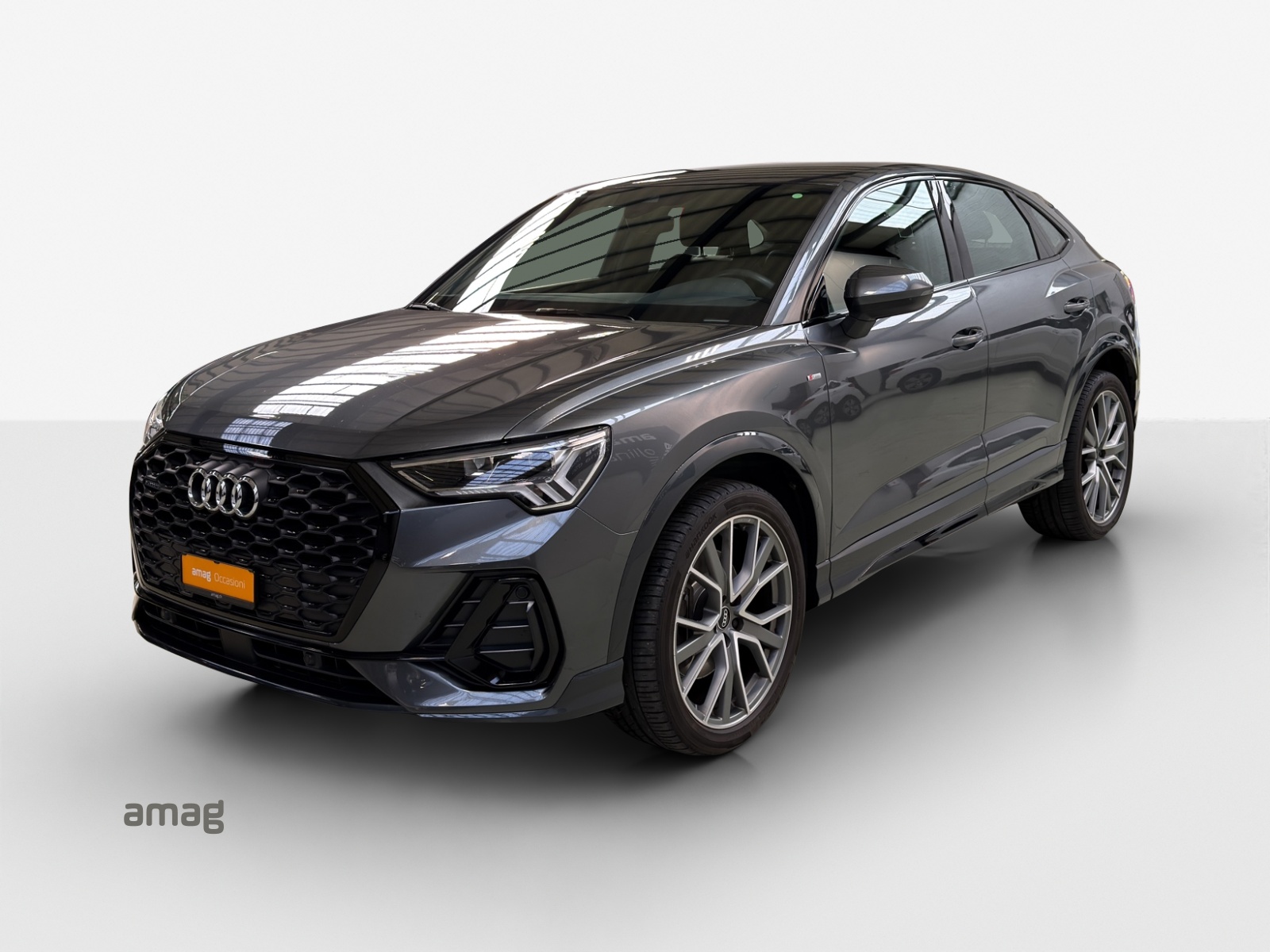 AUDI Q3 Sportback 40 TFSI S line quattro S-tronic-image-0