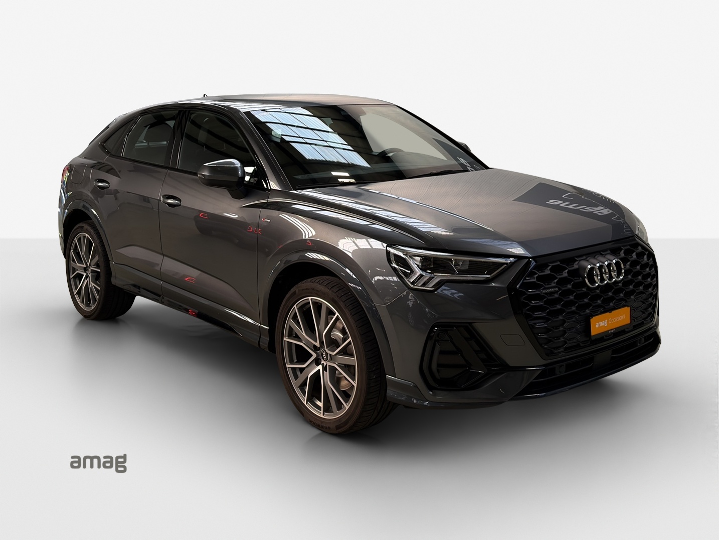 AUDI Q3 Sportback 40 TFSI S line quattro S-tronic-image-5