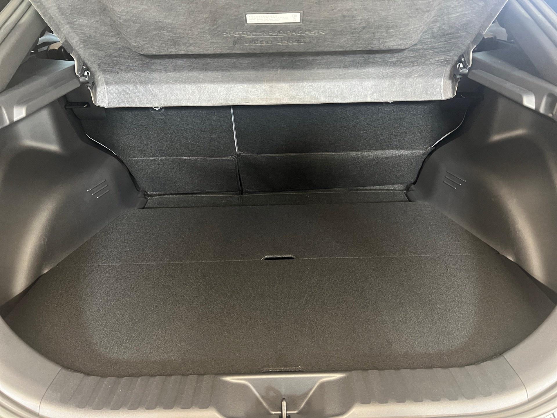 TOYOTA C-HR+ 77 kWh Premium AWD-image-15