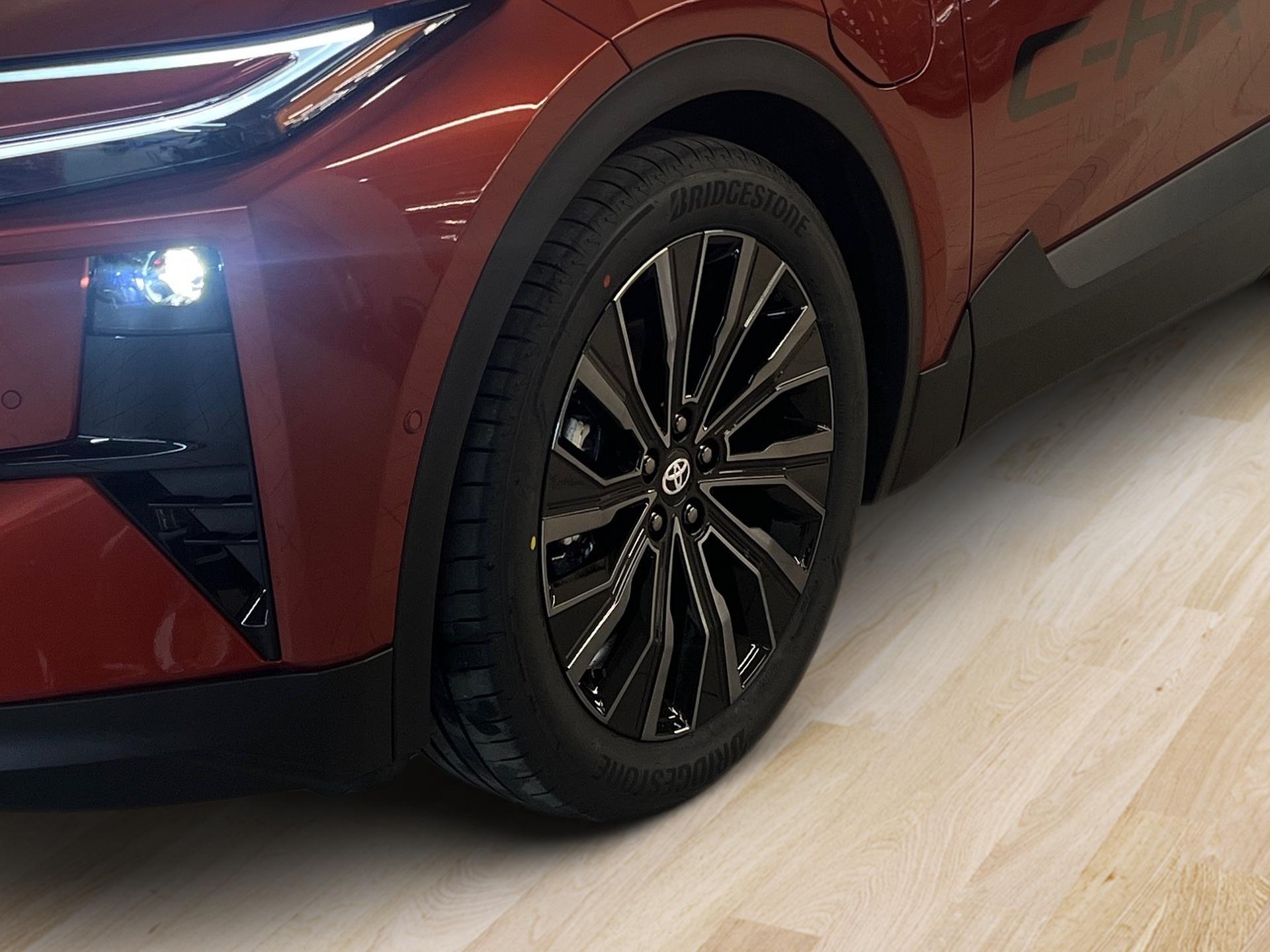 TOYOTA C-HR+ 77 kWh Premium AWD-image-9