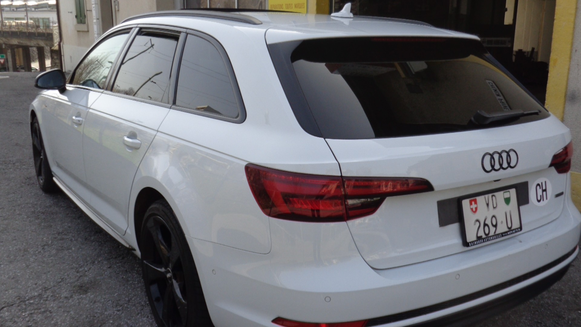 AUDI A4 Avant 2.0 TFSI Sport quattro S-tronic-image-4