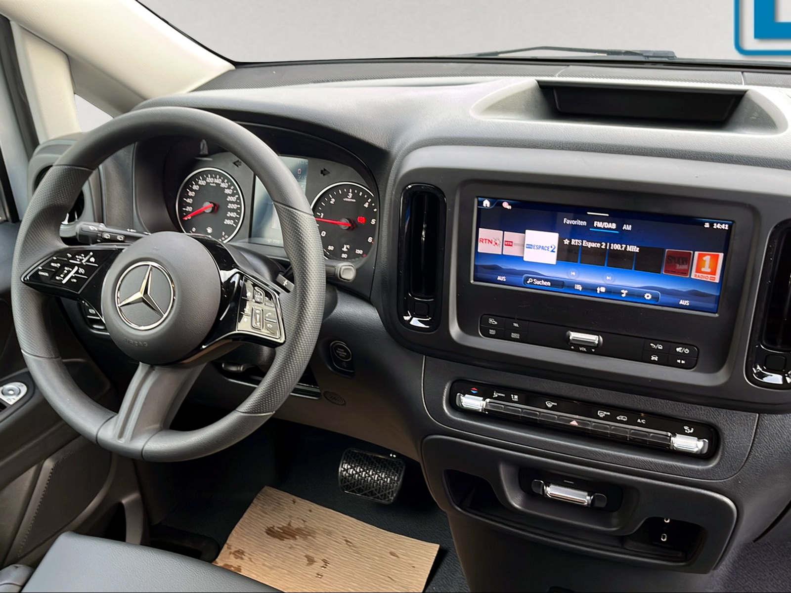 MERCEDES-BENZ Vito 114 CDI FOURGON PRO 3200mm Long-image-6