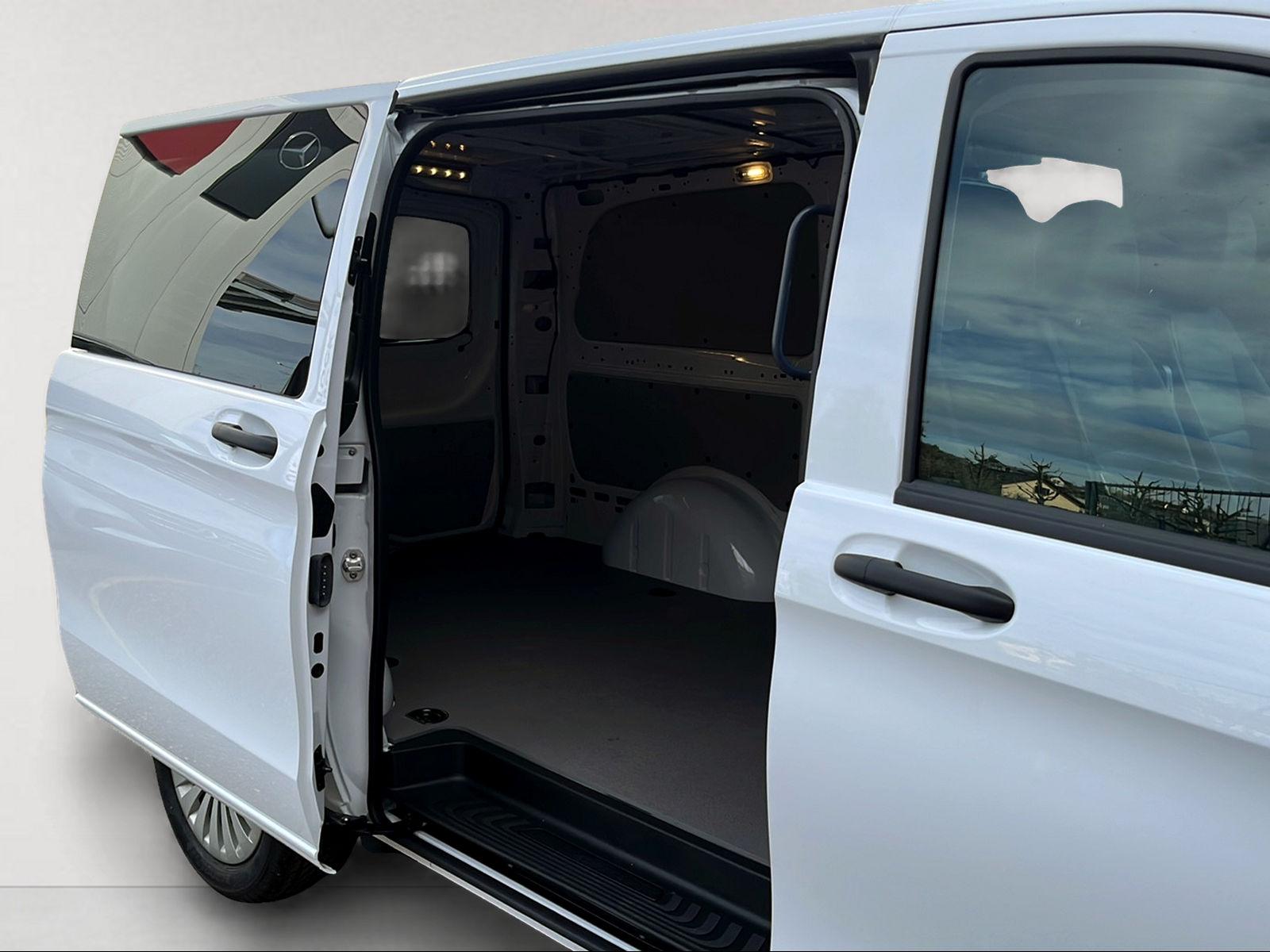 MERCEDES-BENZ Vito 114 CDI FOURGON PRO 3200mm Long-image-4