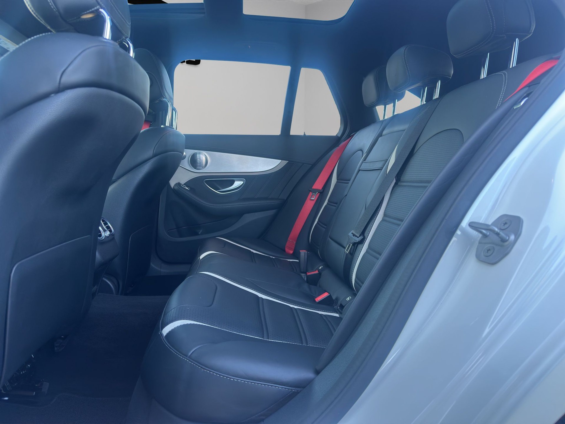 MERCEDES-BENZ C 63 S AMG Speedshift-image-11