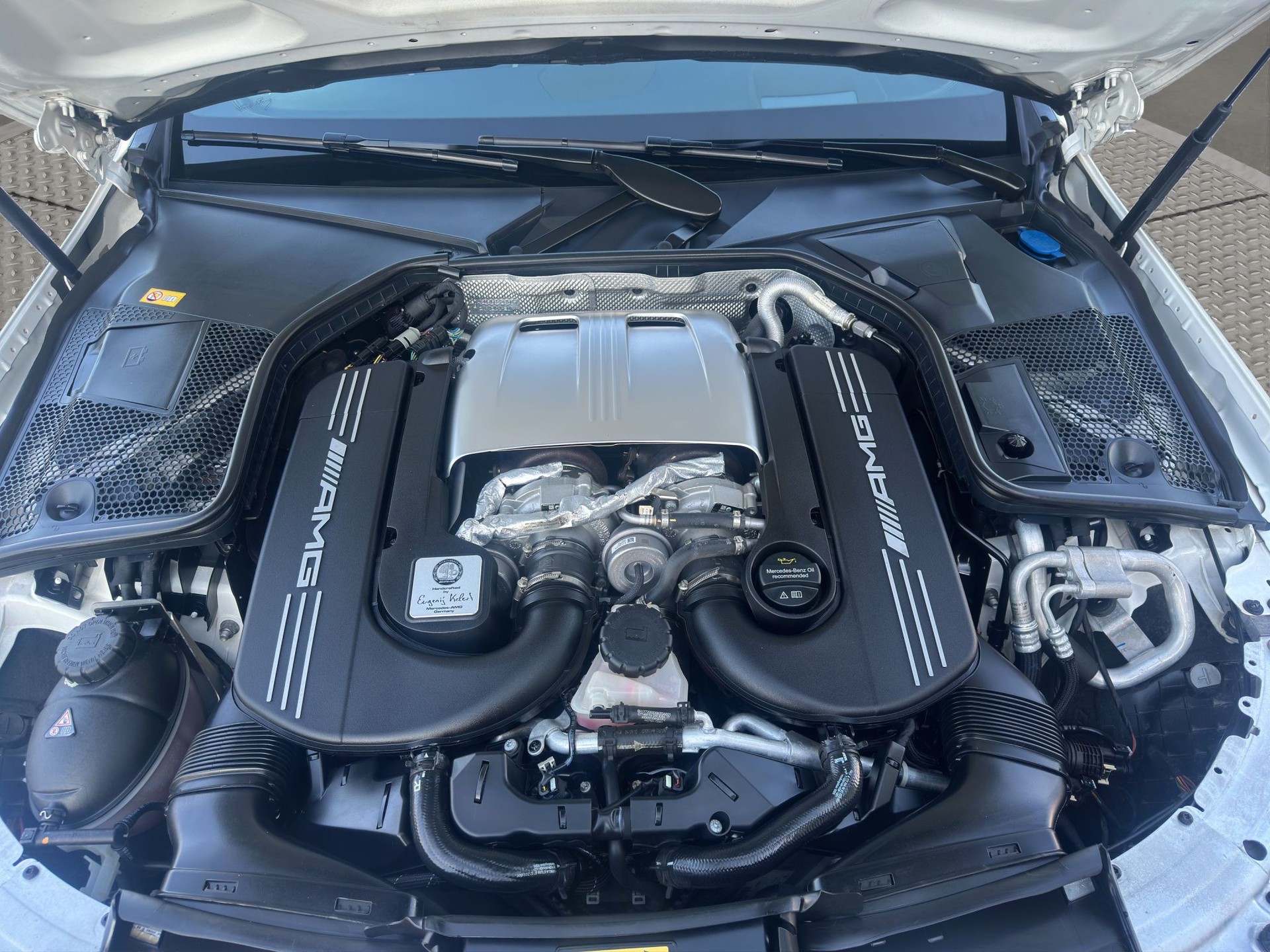 MERCEDES-BENZ C 63 S AMG Speedshift-image-14