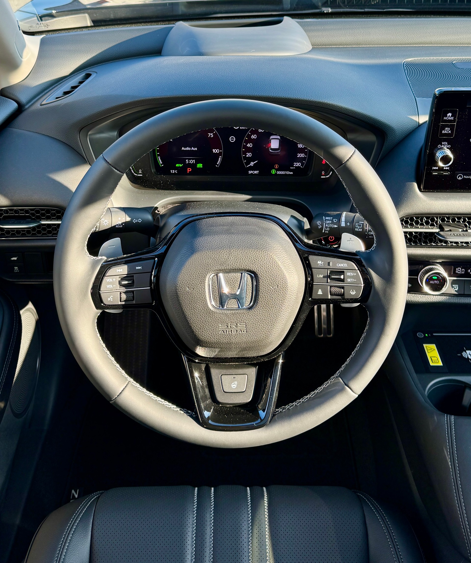 HONDA ZR-V 2.0i MMD Hybrid Advance Automatic in Premium Twinkle Black Pearl 1.9% Leasing Aktion-image-10