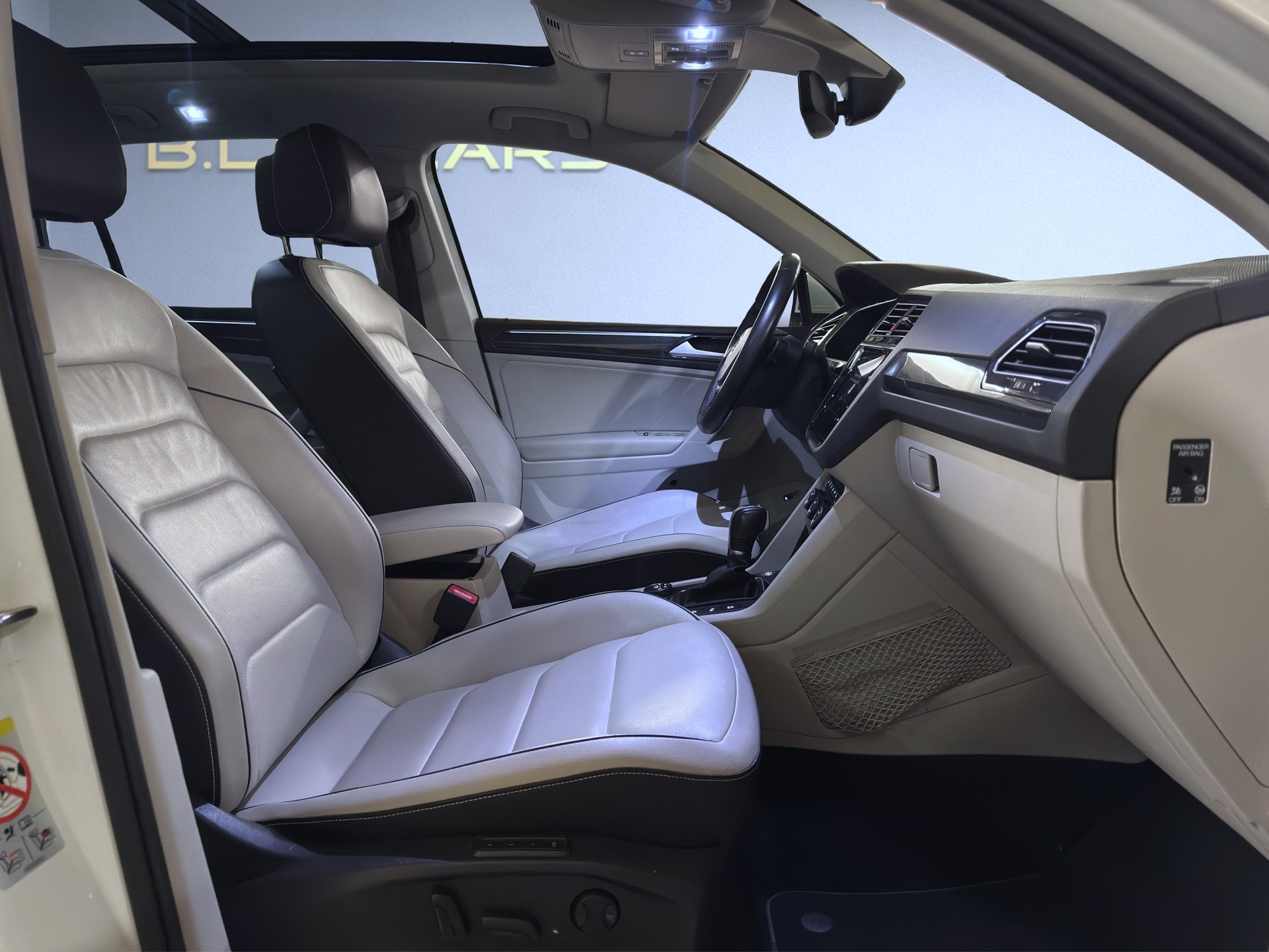 VW Tiguan 1.4TSI Comfortline R-Line 4Motion DSG-image-13