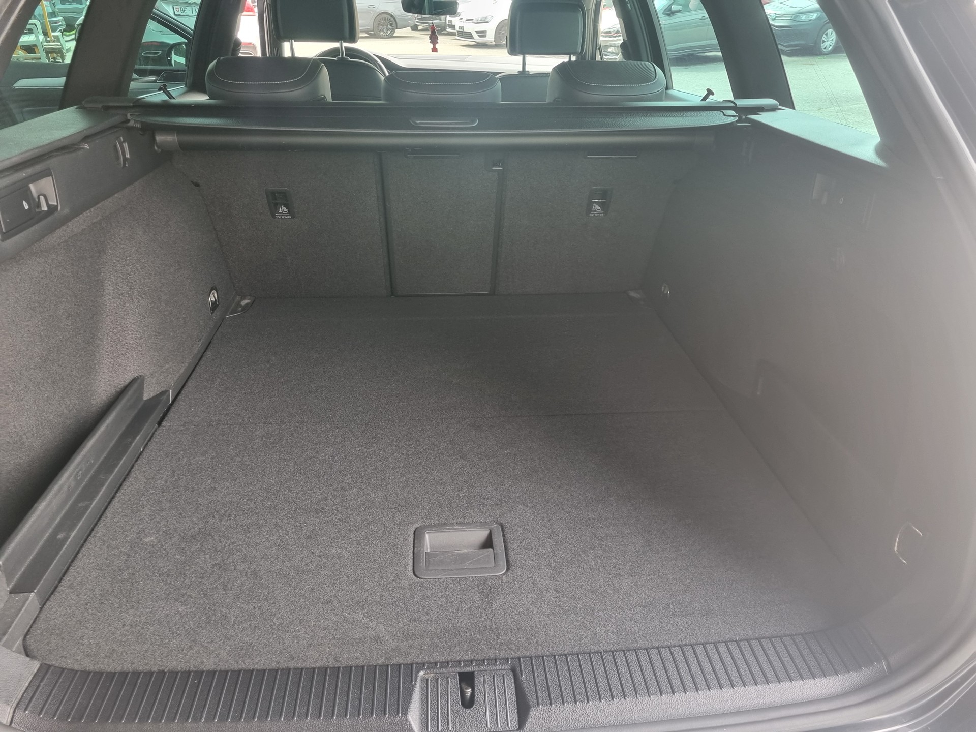 VW Passat Variant 2.0 TDI BMT Highline DSG 4Motion-image-9