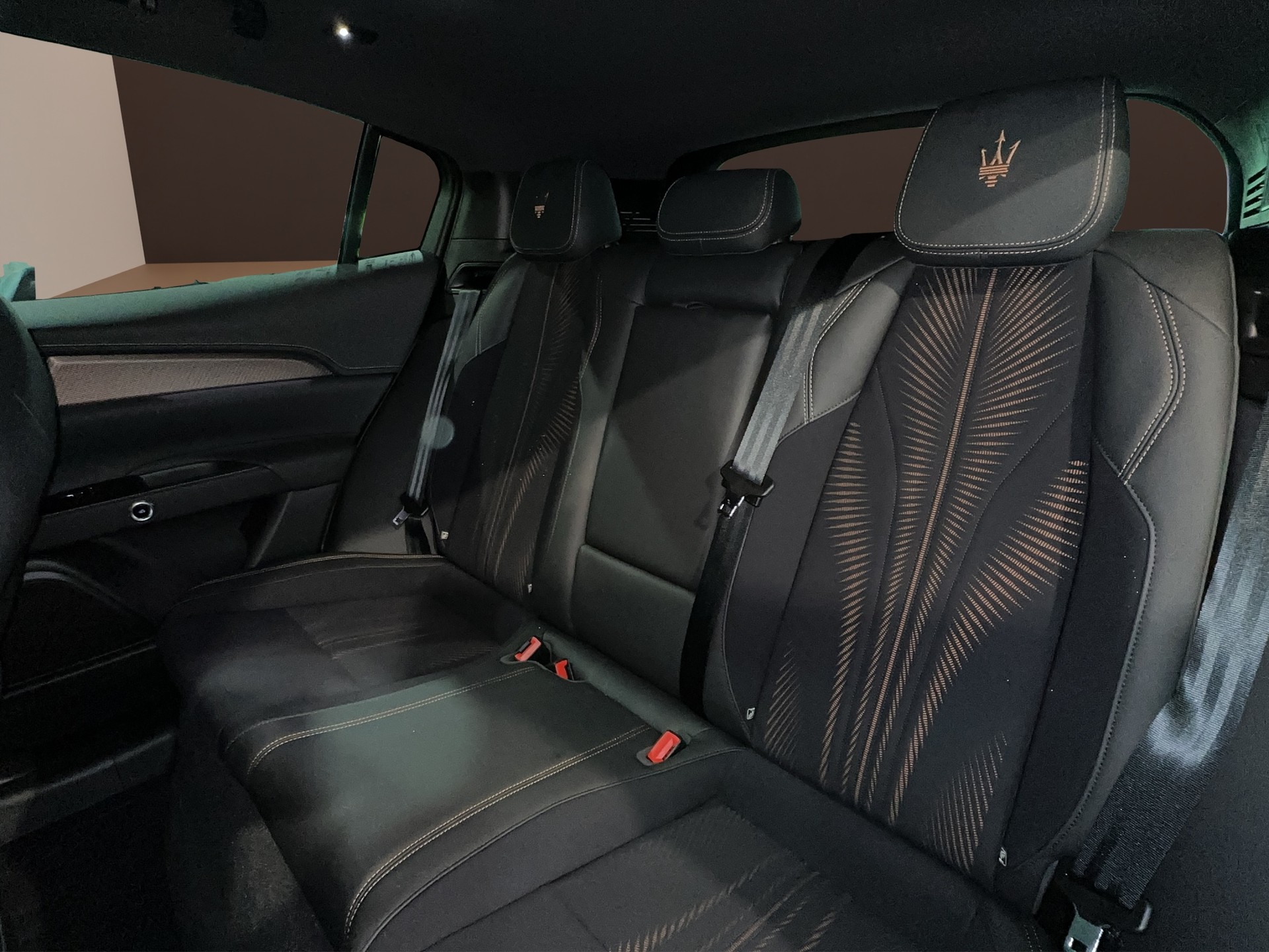 MASERATI Grecale Folgore-image-11