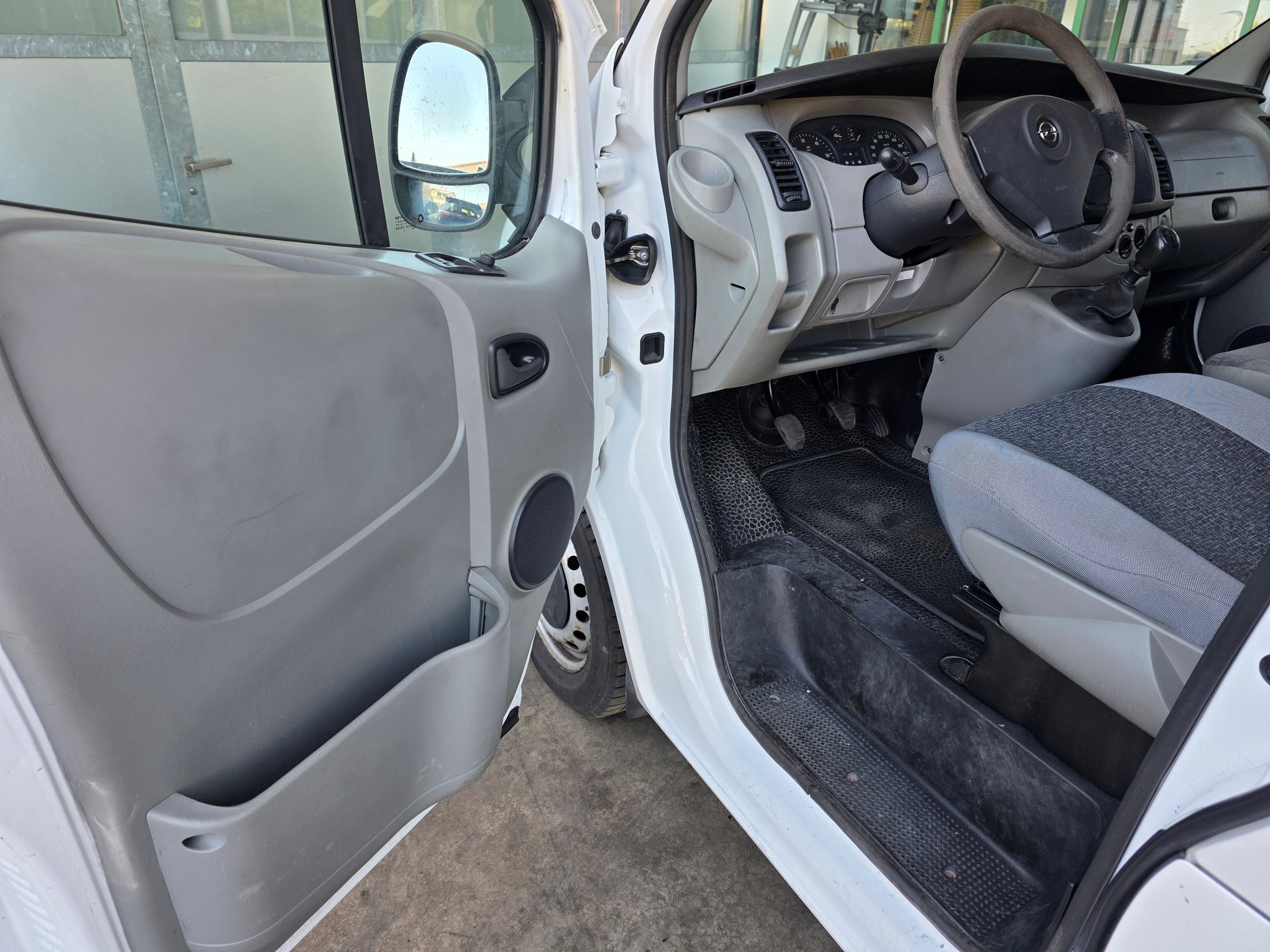 OPEL Vivaro 1.9 CDTI 2.9t-image-13