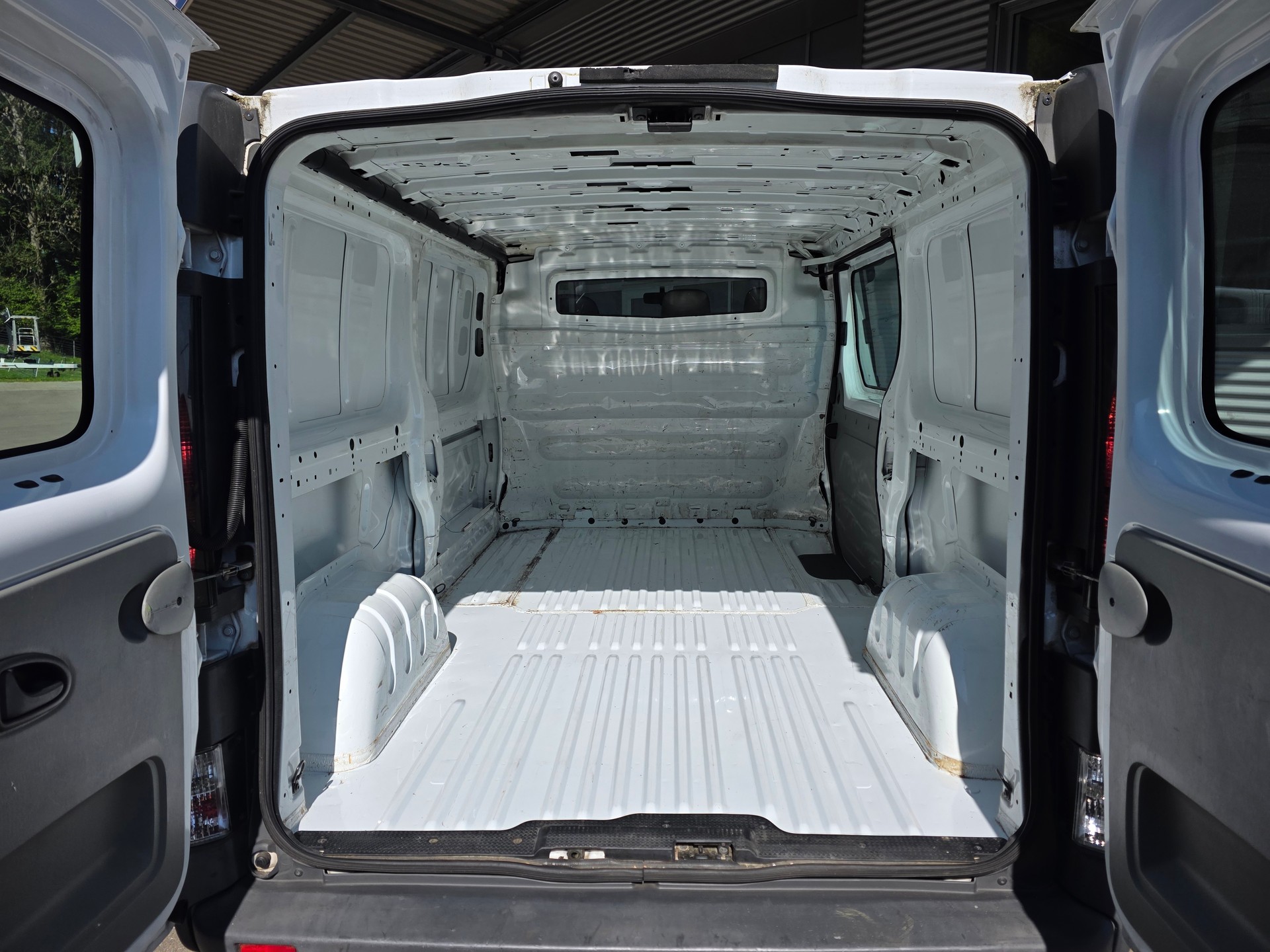 OPEL Vivaro 1.9 CDTI 2.9t-image-8