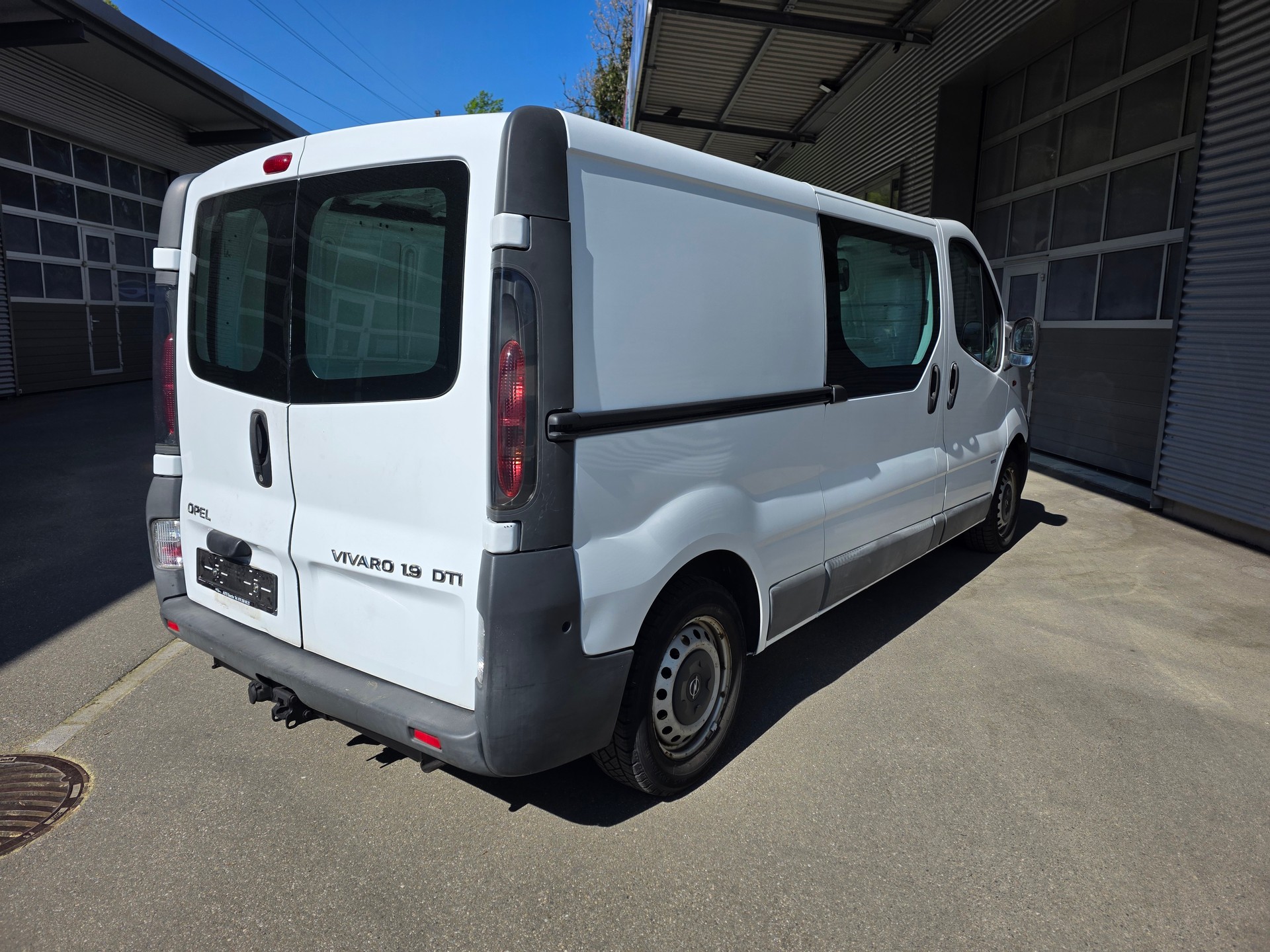 OPEL Vivaro 1.9 CDTI 2.9t-image-4