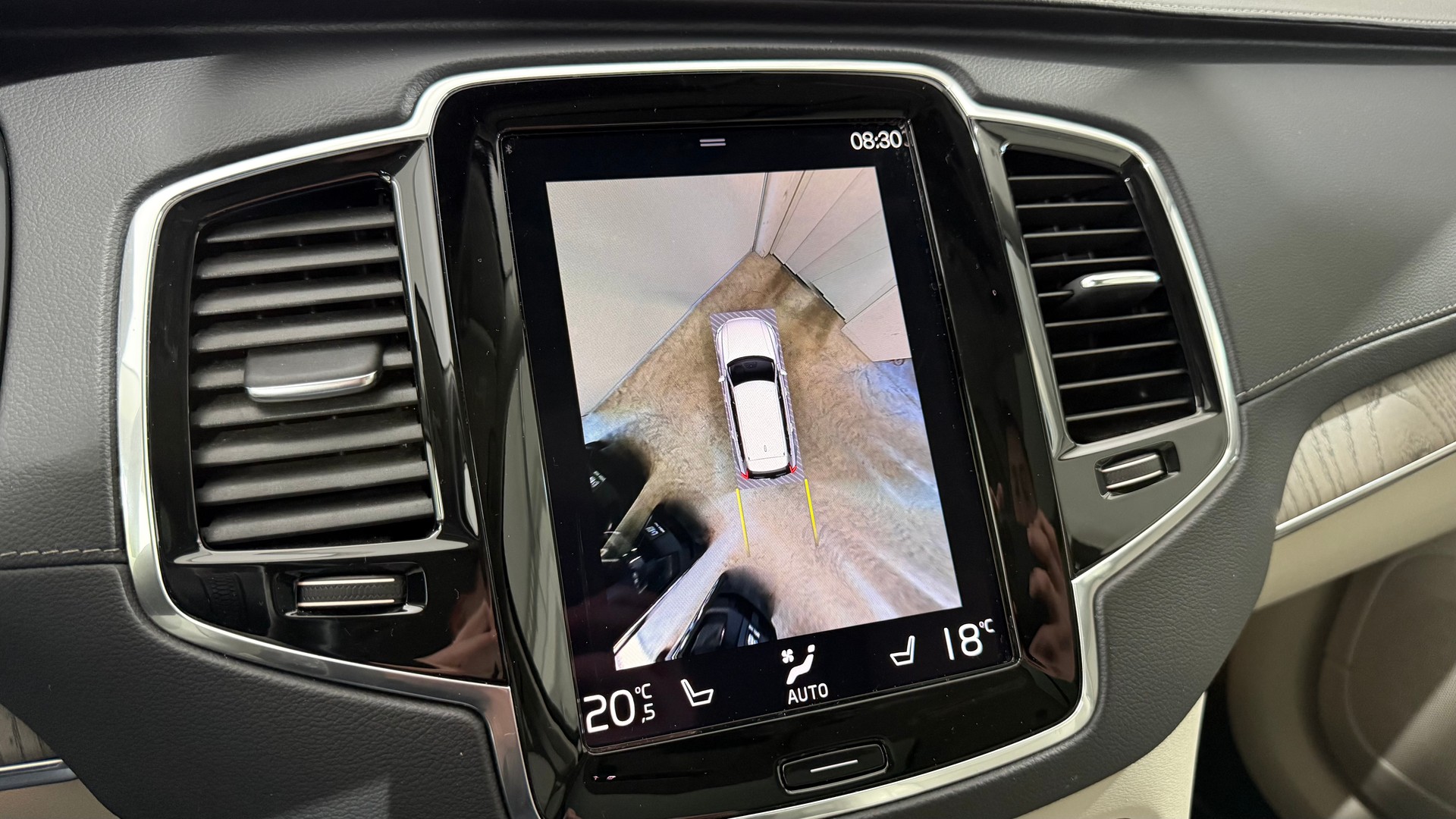 VOLVO XC90 T8 eAWD Inscription-image-8