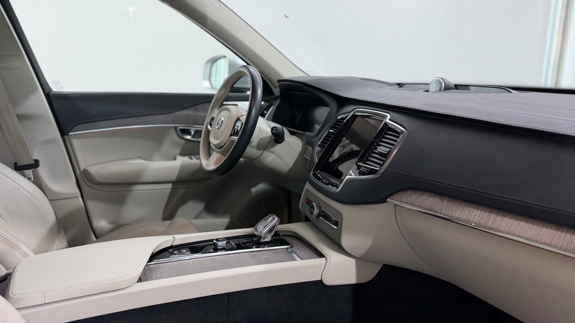 VOLVO XC90 2.0 T8 TE Inscription 7P.-image-3