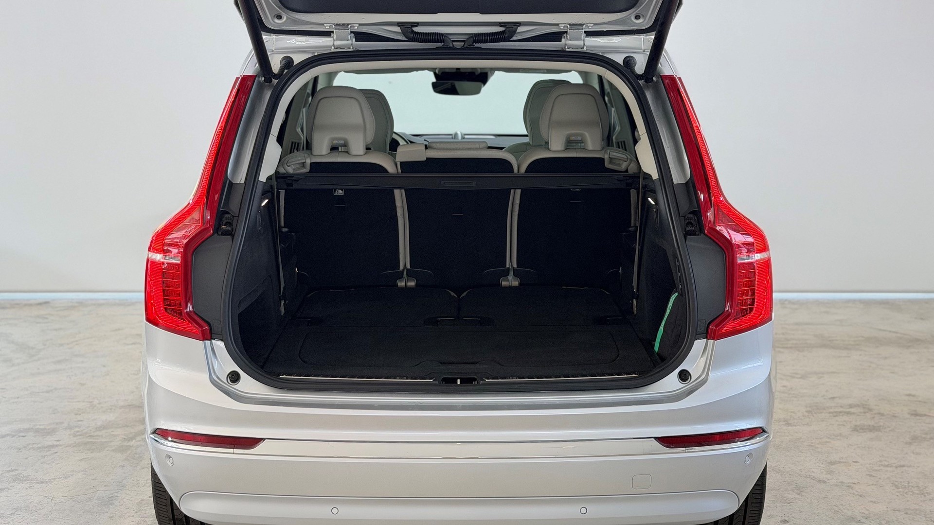 VOLVO XC90 2.0 T8 TE Inscription 7P.-image-10