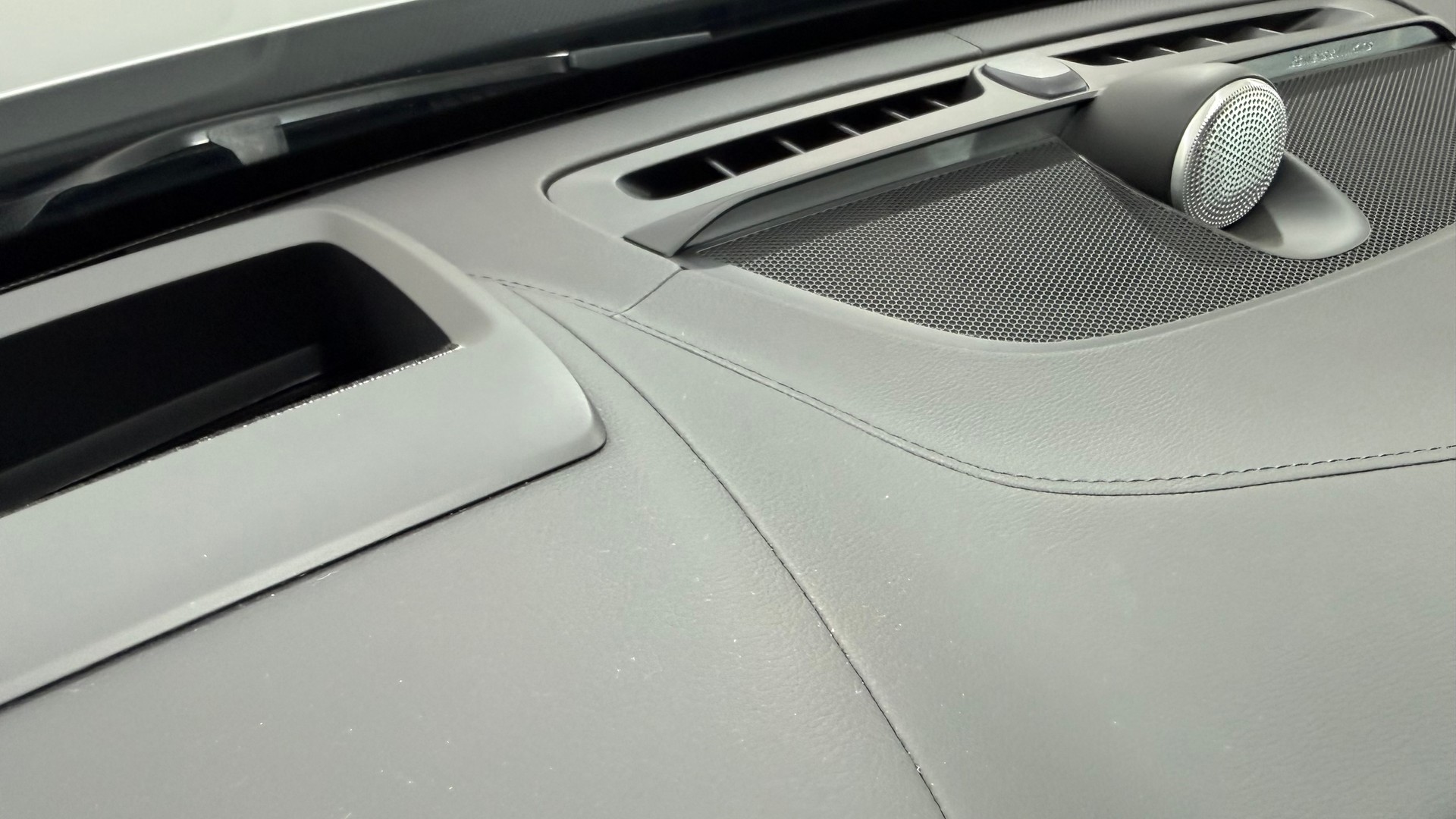 VOLVO XC90 T8 eAWD Inscription-image-13