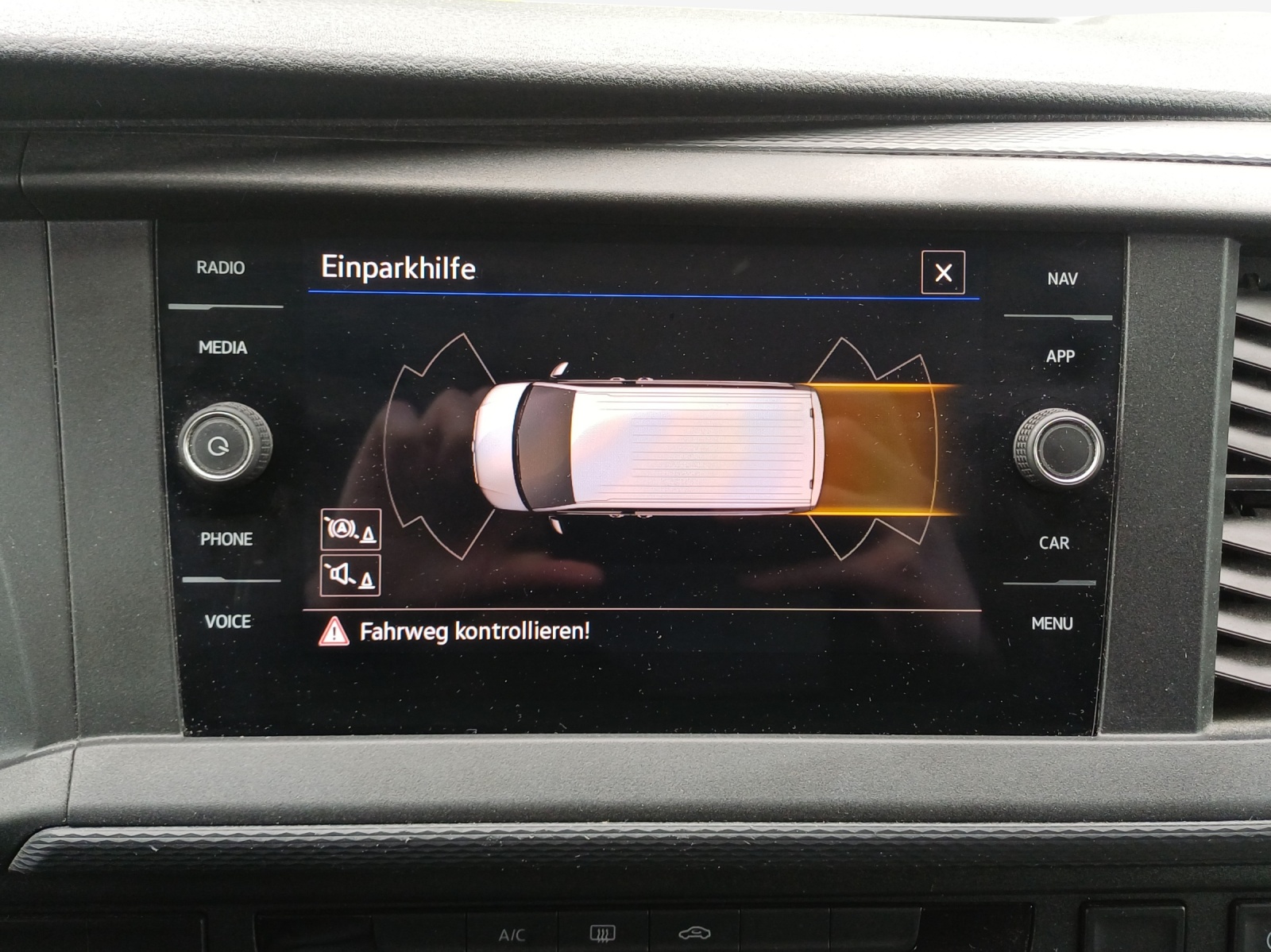 VW T6.1 2.0 TDI-image-14