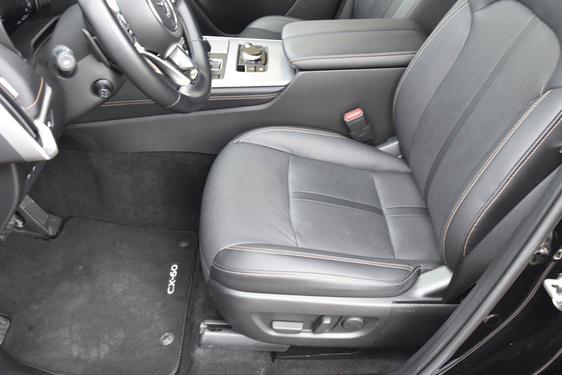 MAZDA CX-60 e-Skyactiv PHEV 327 AWD Homura-image-6