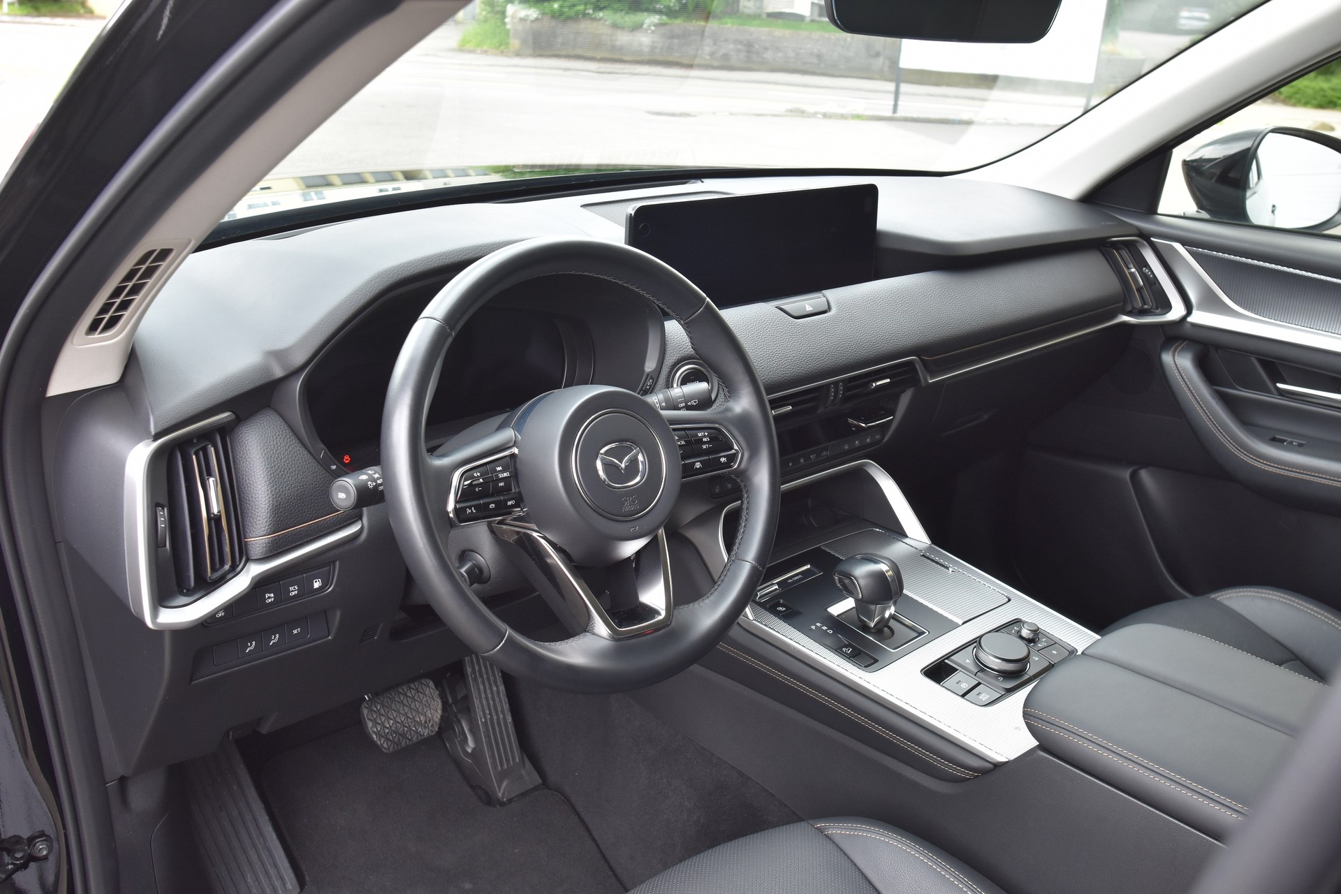 MAZDA CX-60 e-Skyactiv PHEV 327 AWD Homura-image-3