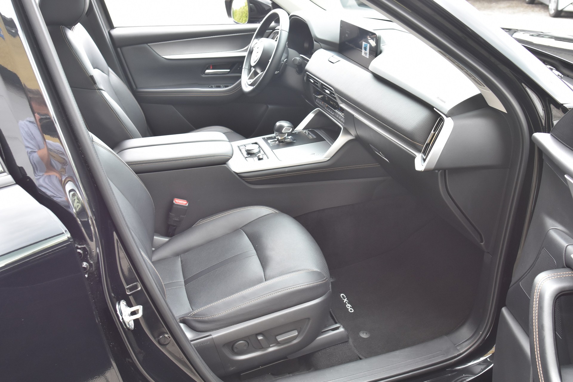 MAZDA CX-60 e-Skyactiv PHEV 327 AWD Homura-image-7