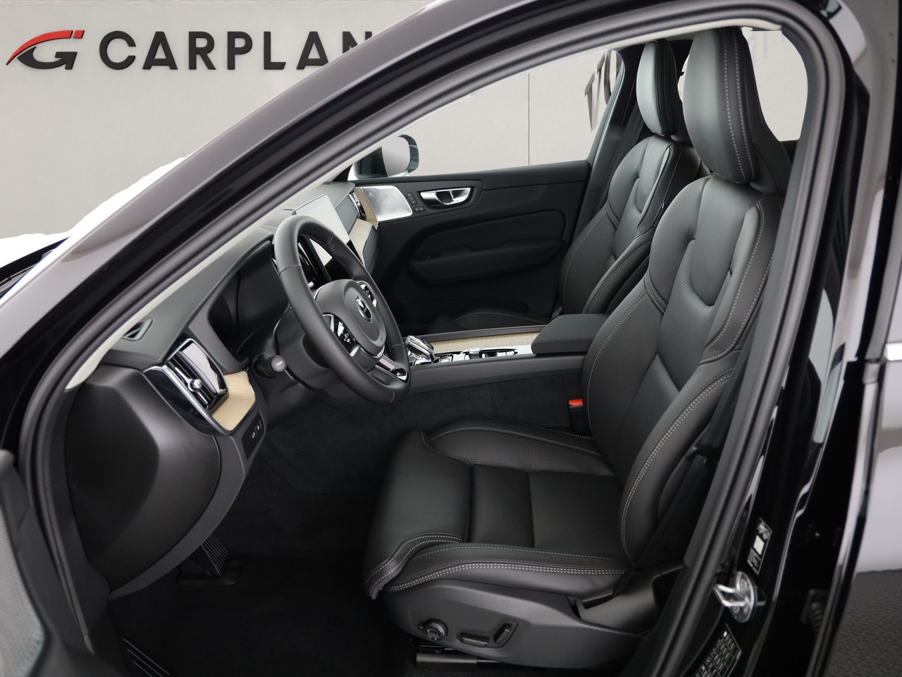 VOLVO XC60 2.0 T8 TE Ultra Bright eAWD-image-4