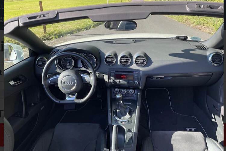 AUDI TT-image-4