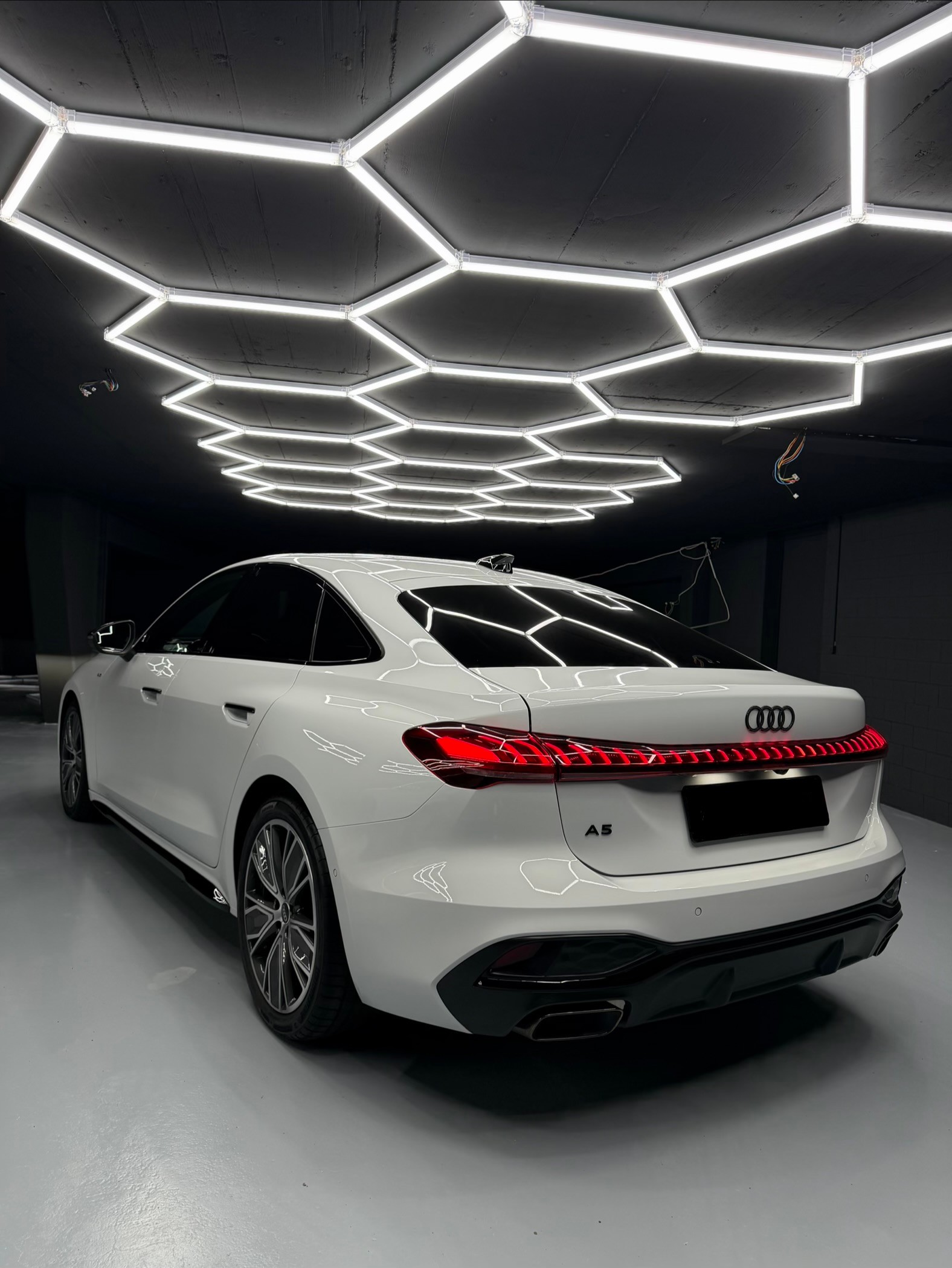 AUDI A5 Limousine 2.0 TFSI S-Tronic-image-7