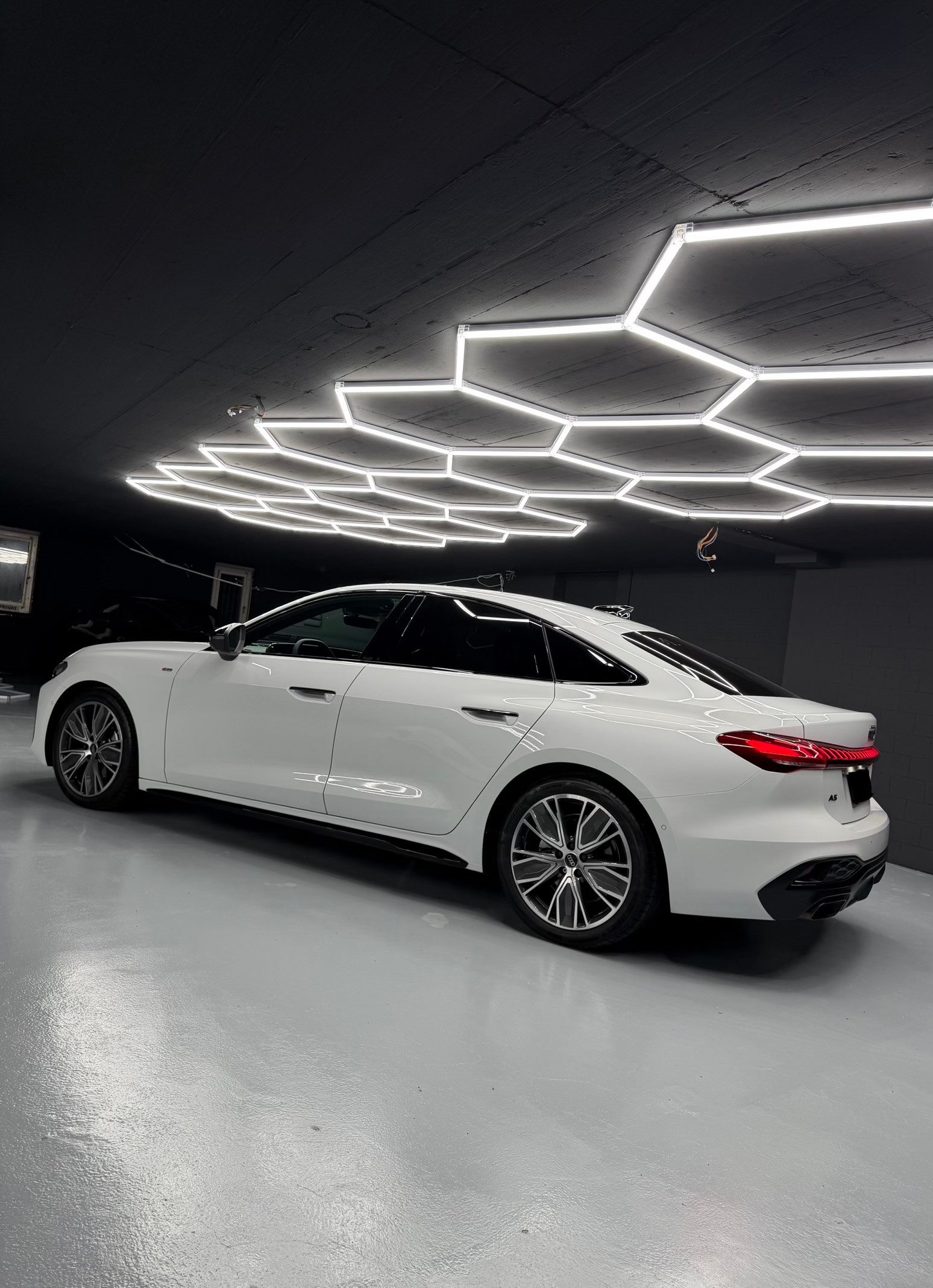 AUDI A5 Limousine 2.0 TFSI S-Tronic-image-8