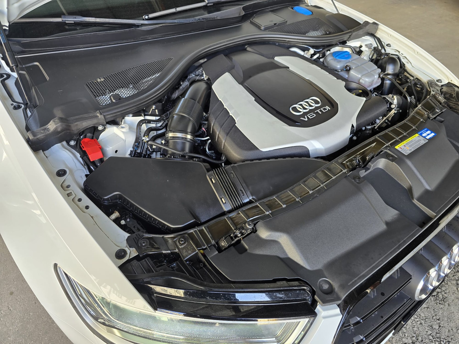 AUDI A6 Avant 3.0 BiTDI V6 Competition quattro-image-24