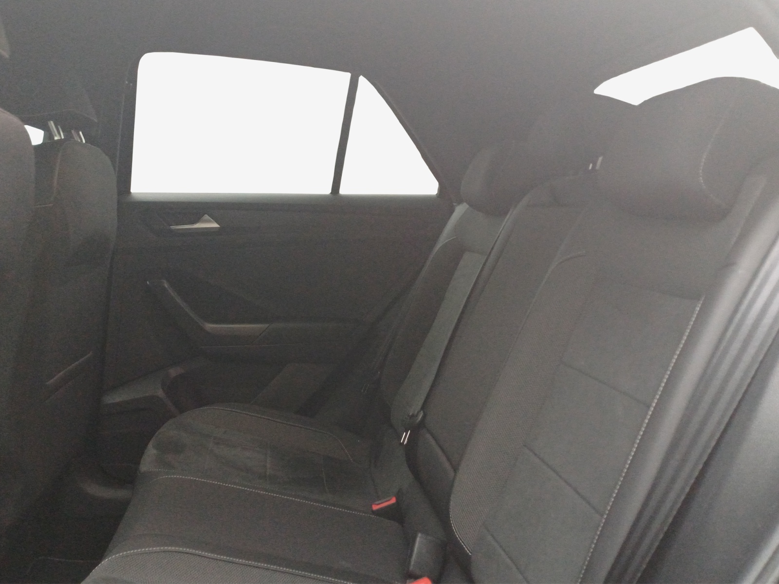 VW T-Roc 2.0 TDI SCR R-Line 4Motion DSG-image-11