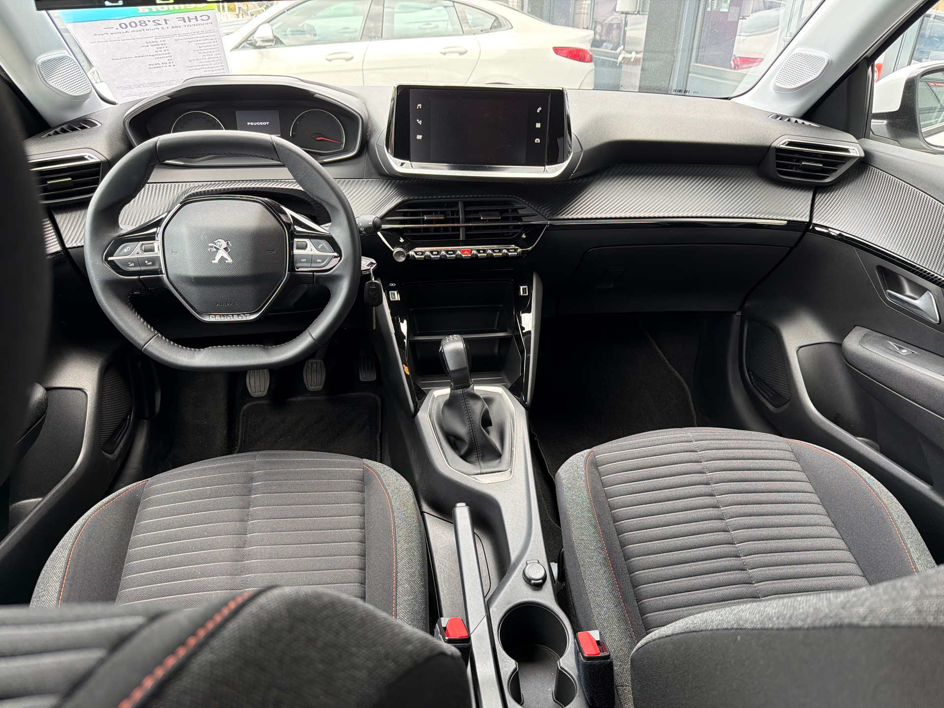 PEUGEOT 208 1.2 PureTech Active Pack-image-9