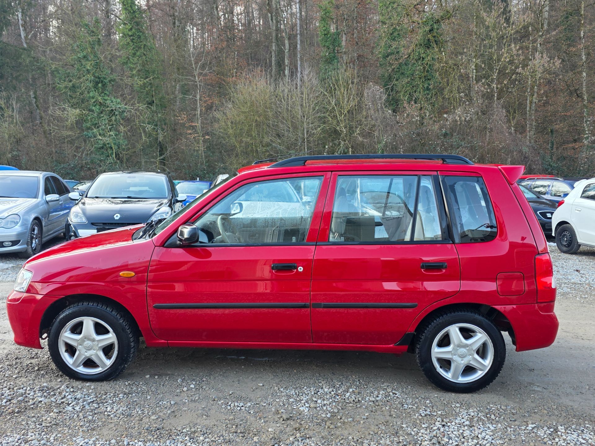 MAZDA Demio 1.5i-16 *** Frisch ab MFK / Frisch ab Service / Gratis Lieferung ***-showroom-element-1