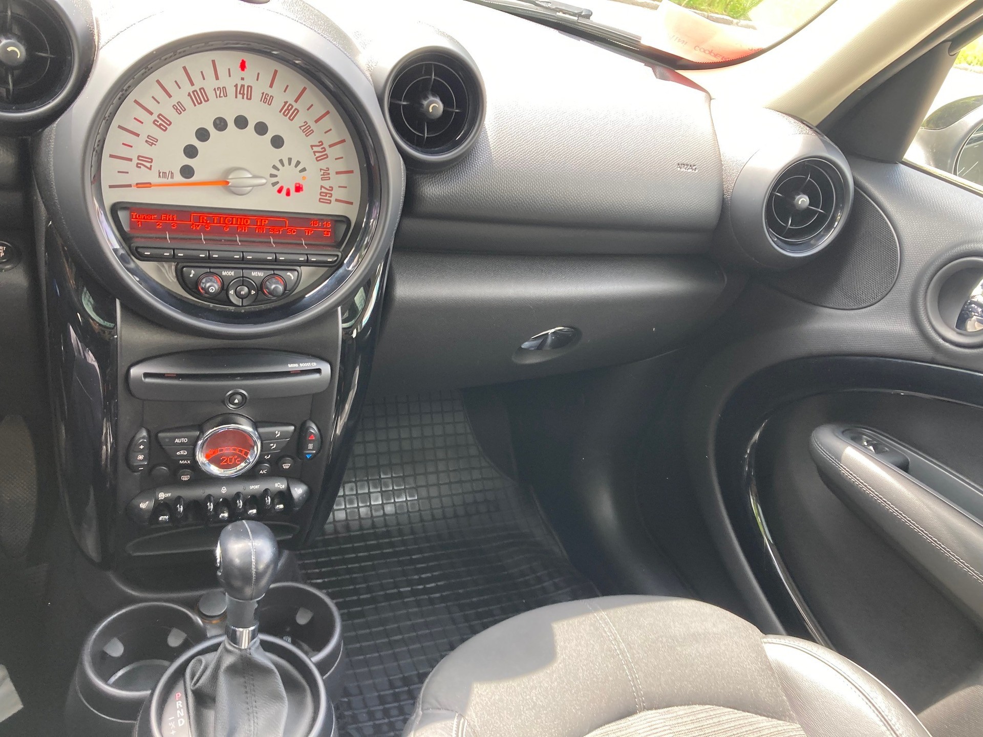 MINI Countryman Cooper ALL4 Steptronic-image-10