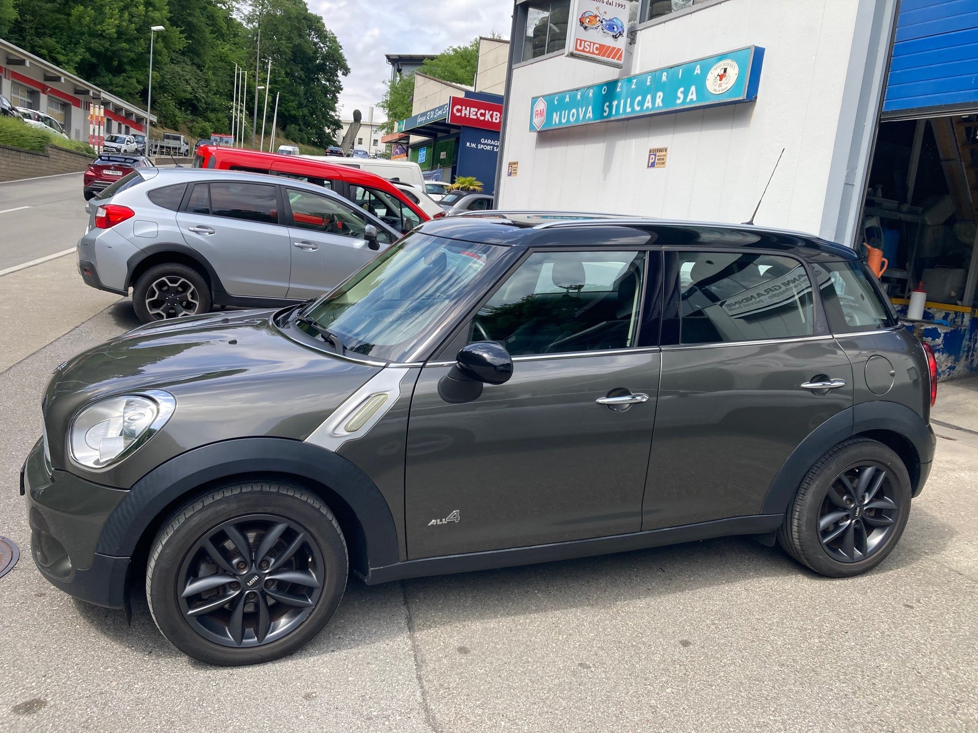 MINI Countryman Cooper ALL4 Steptronic-image-3