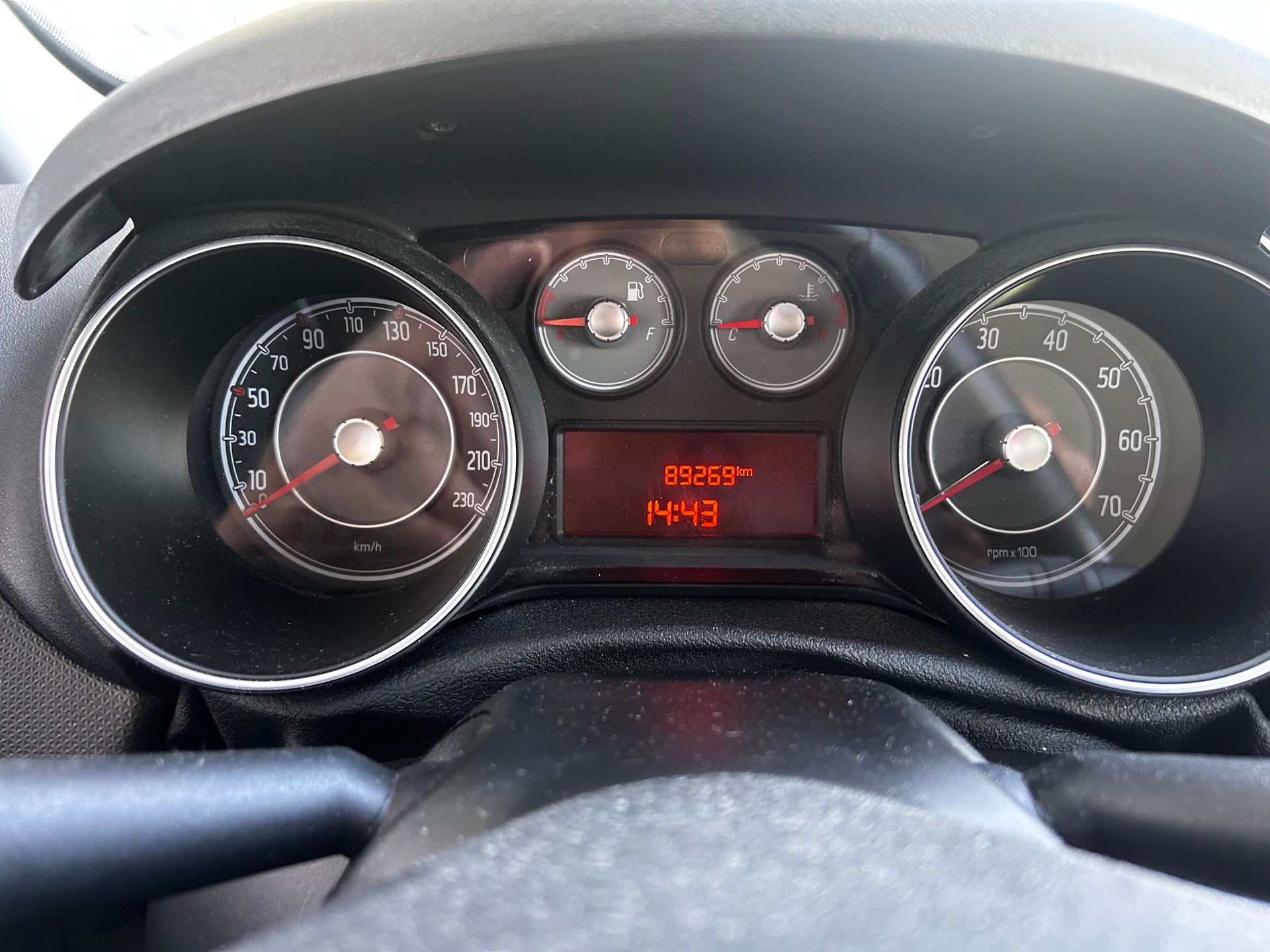 FIAT Punto 1.4 Easy-image-10