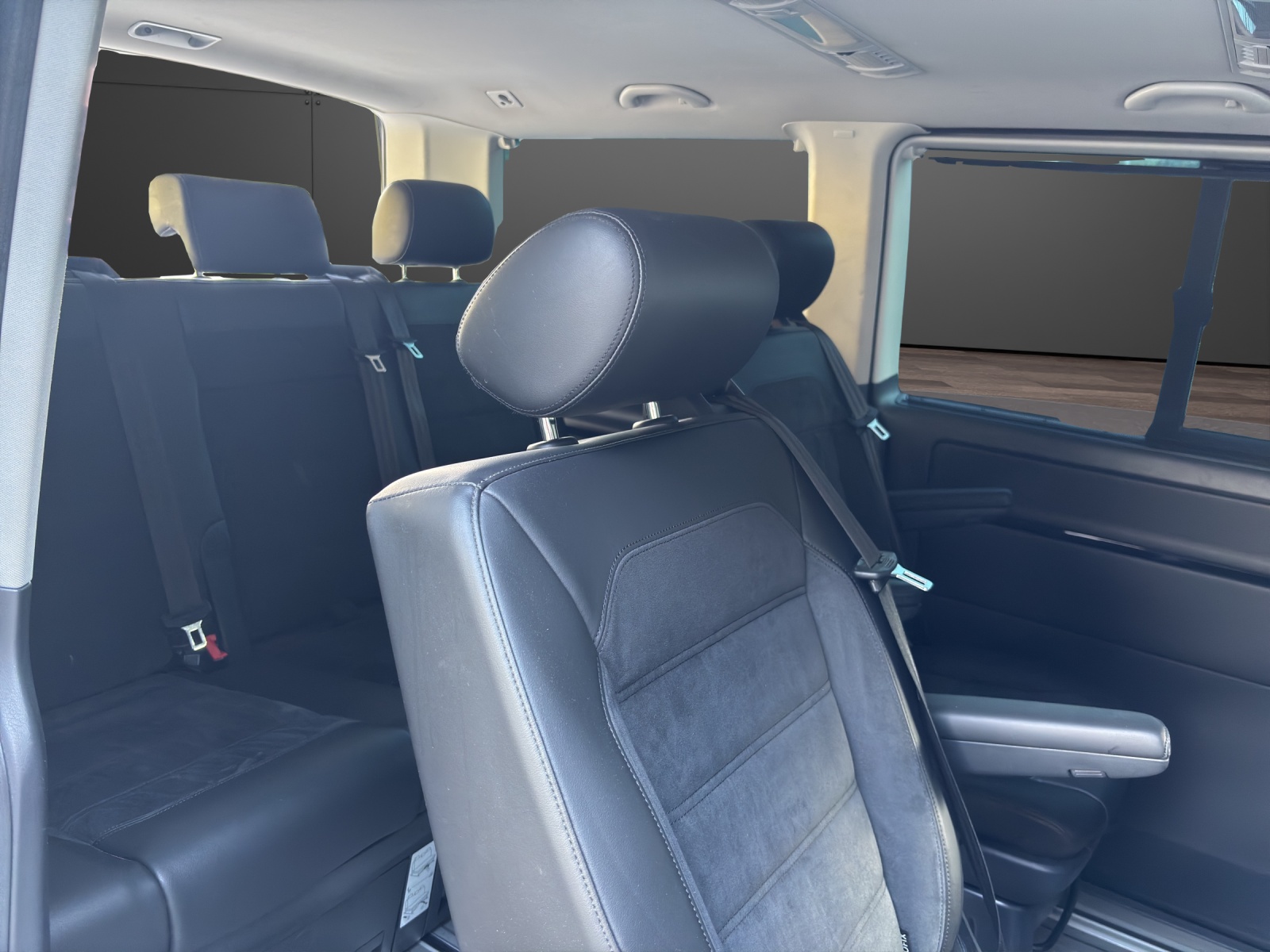 VW T6 Multivan 2.0 Bi-TDI Business 4Motion DSG-image-10